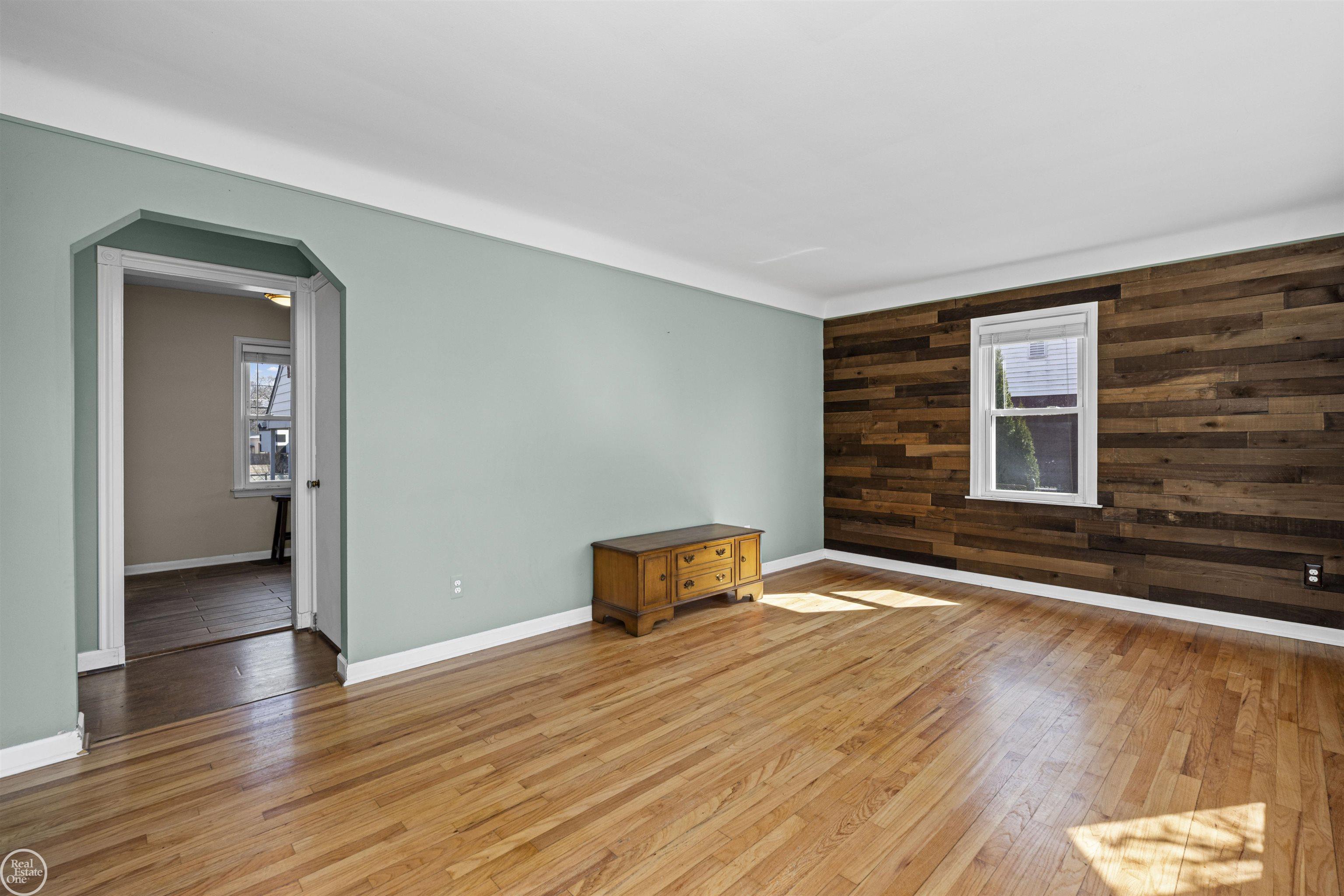 46514 Wright Avenue, Shelby Twp, MI, 48317