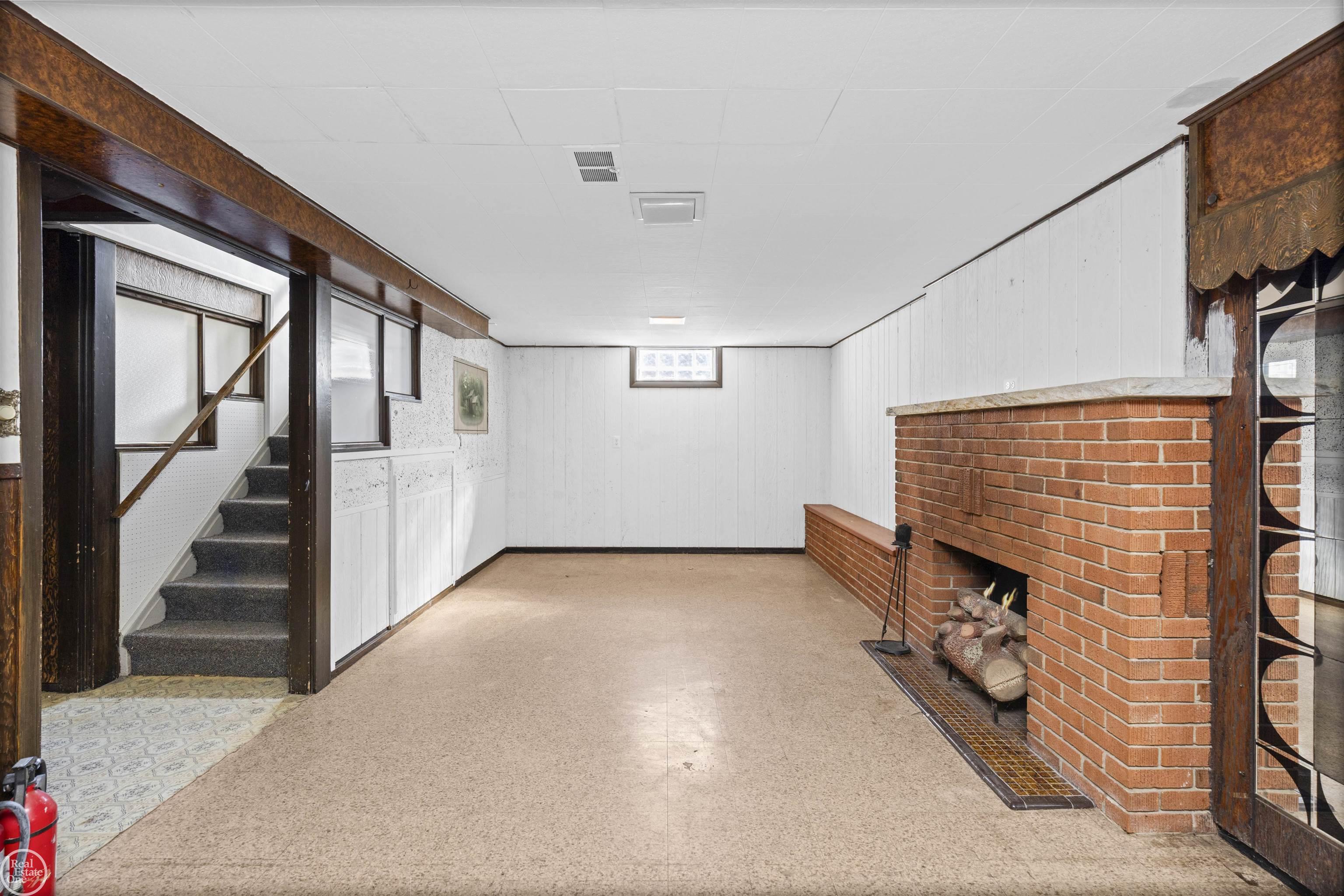 46514 Wright Avenue, Shelby Twp, MI, 48317