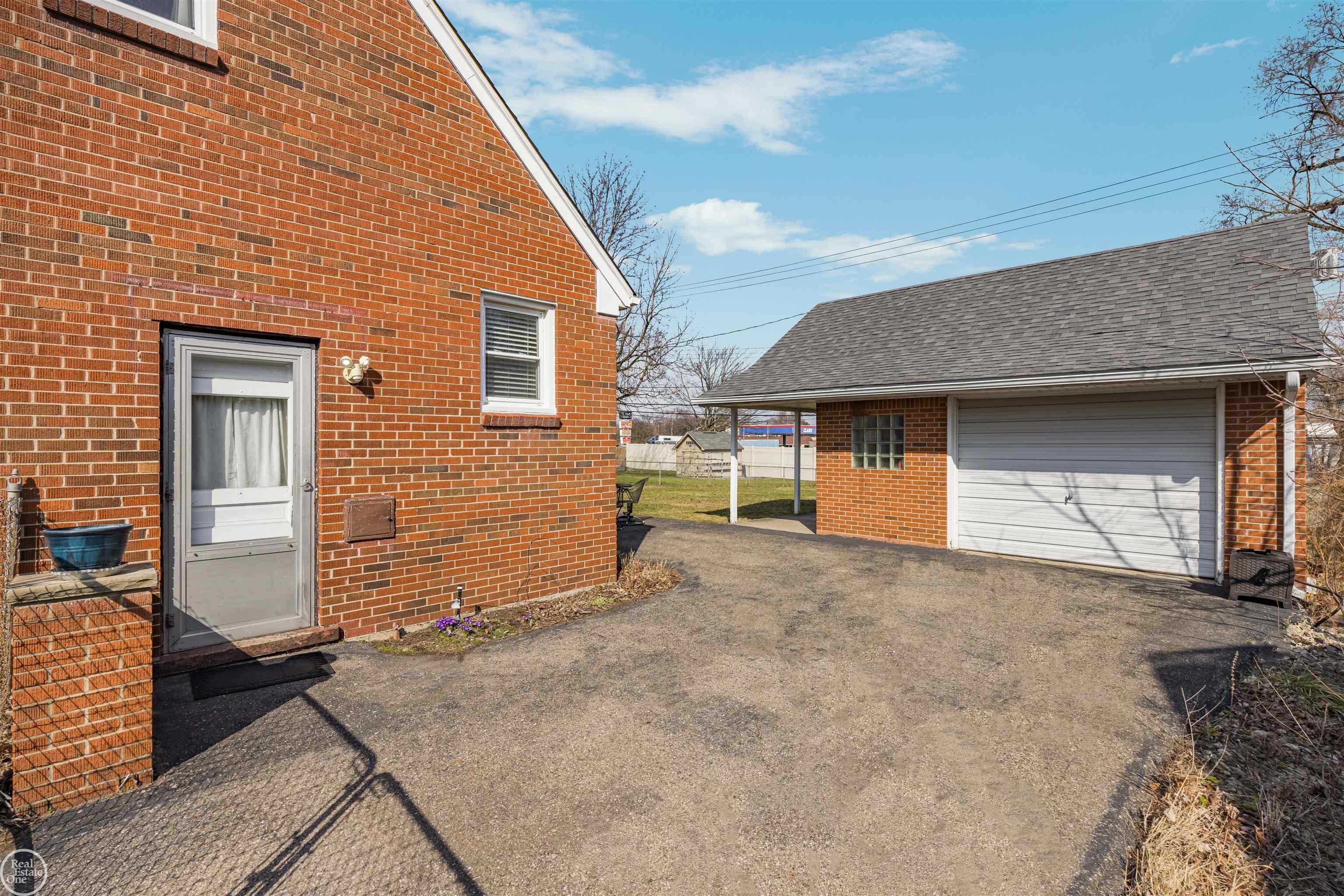 46514 Wright Avenue, Shelby Twp, MI, 48317