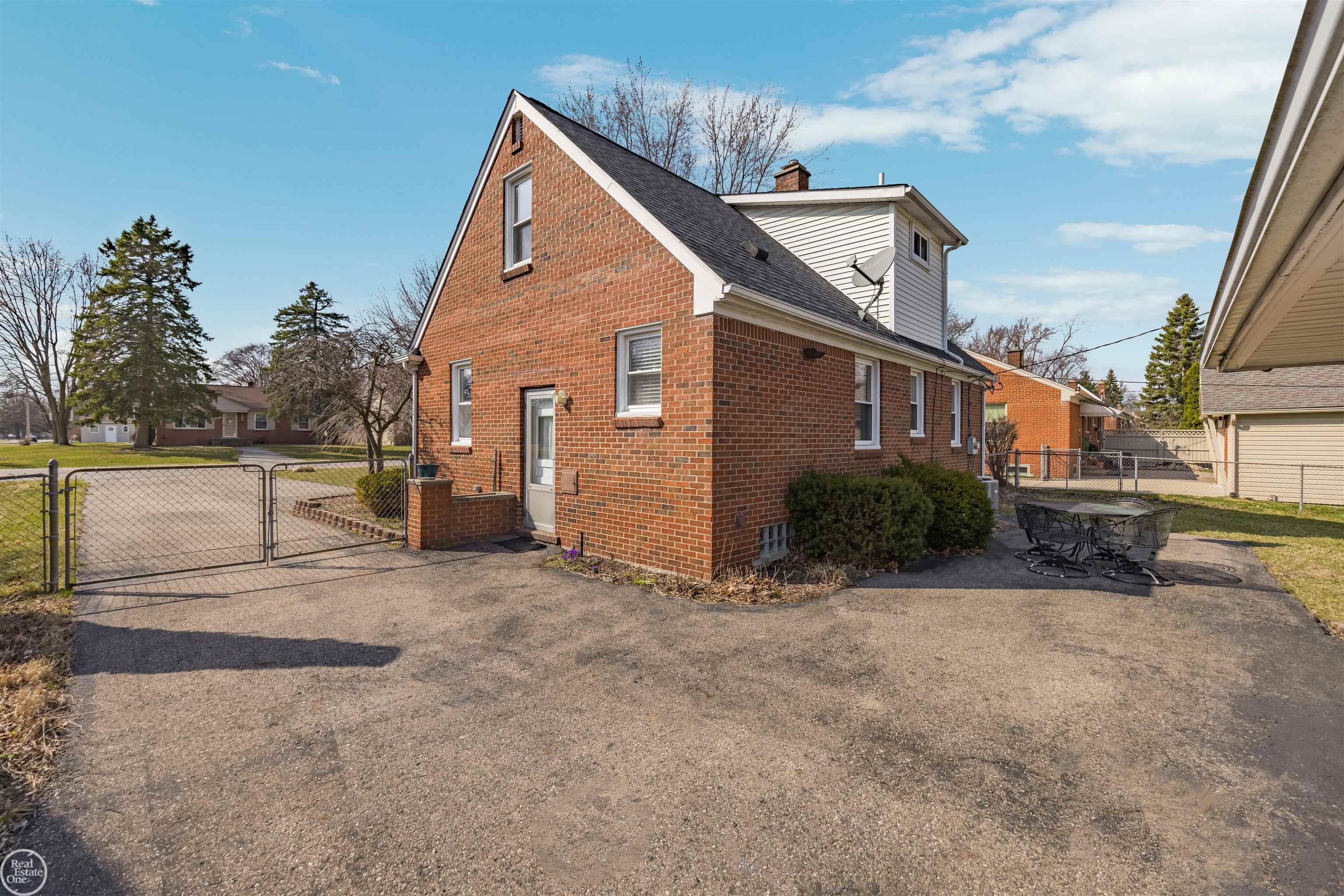 46514 Wright Avenue, Shelby Twp, MI, 48317