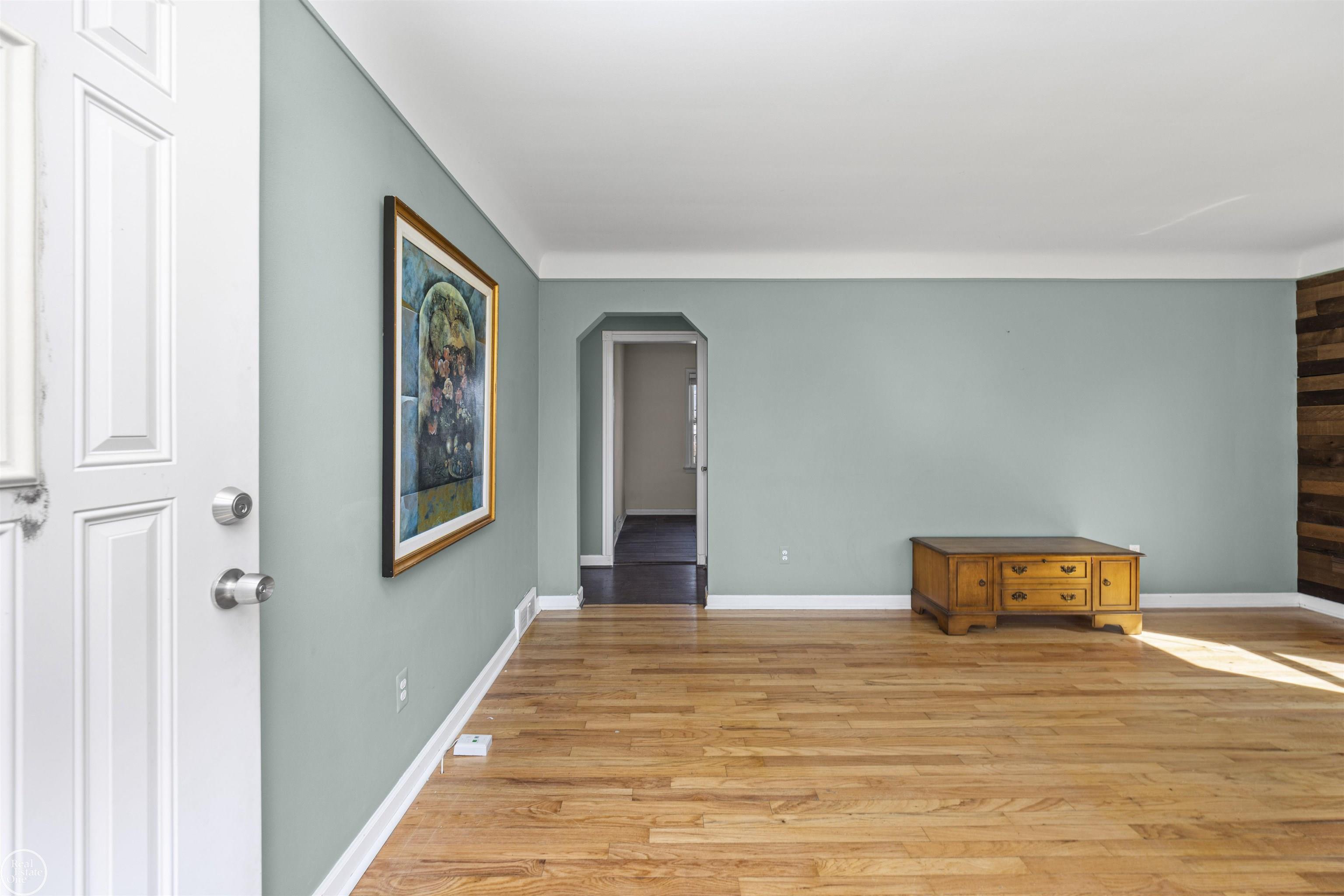 46514 Wright Avenue, Shelby Twp, MI, 48317