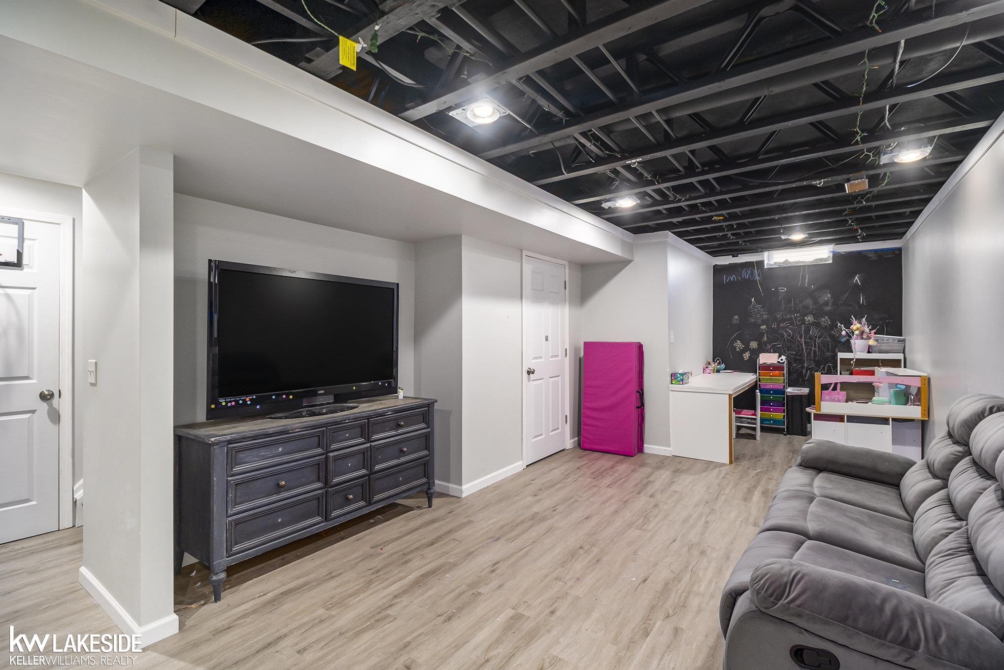 56546 Winding Creek Drive, Macomb, MI, 48042