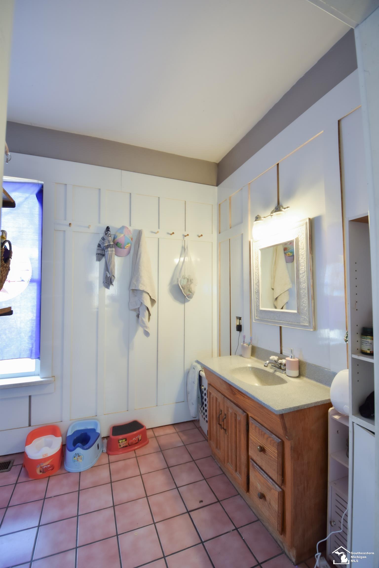 220 W 7th Street, Monroe, MI, 48161-1405