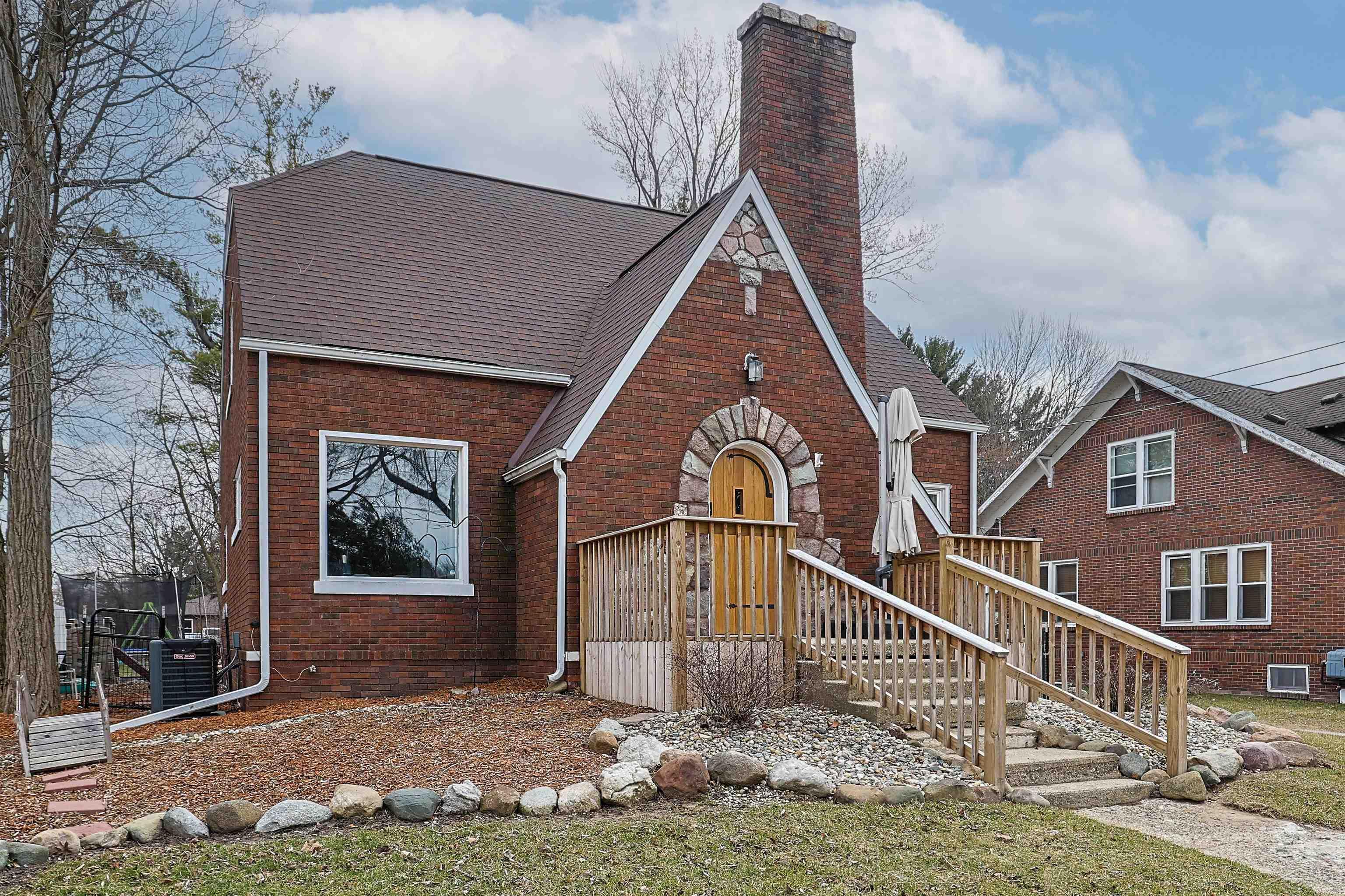 631 W Belle Avenue, Saint Charles, MI, 48865