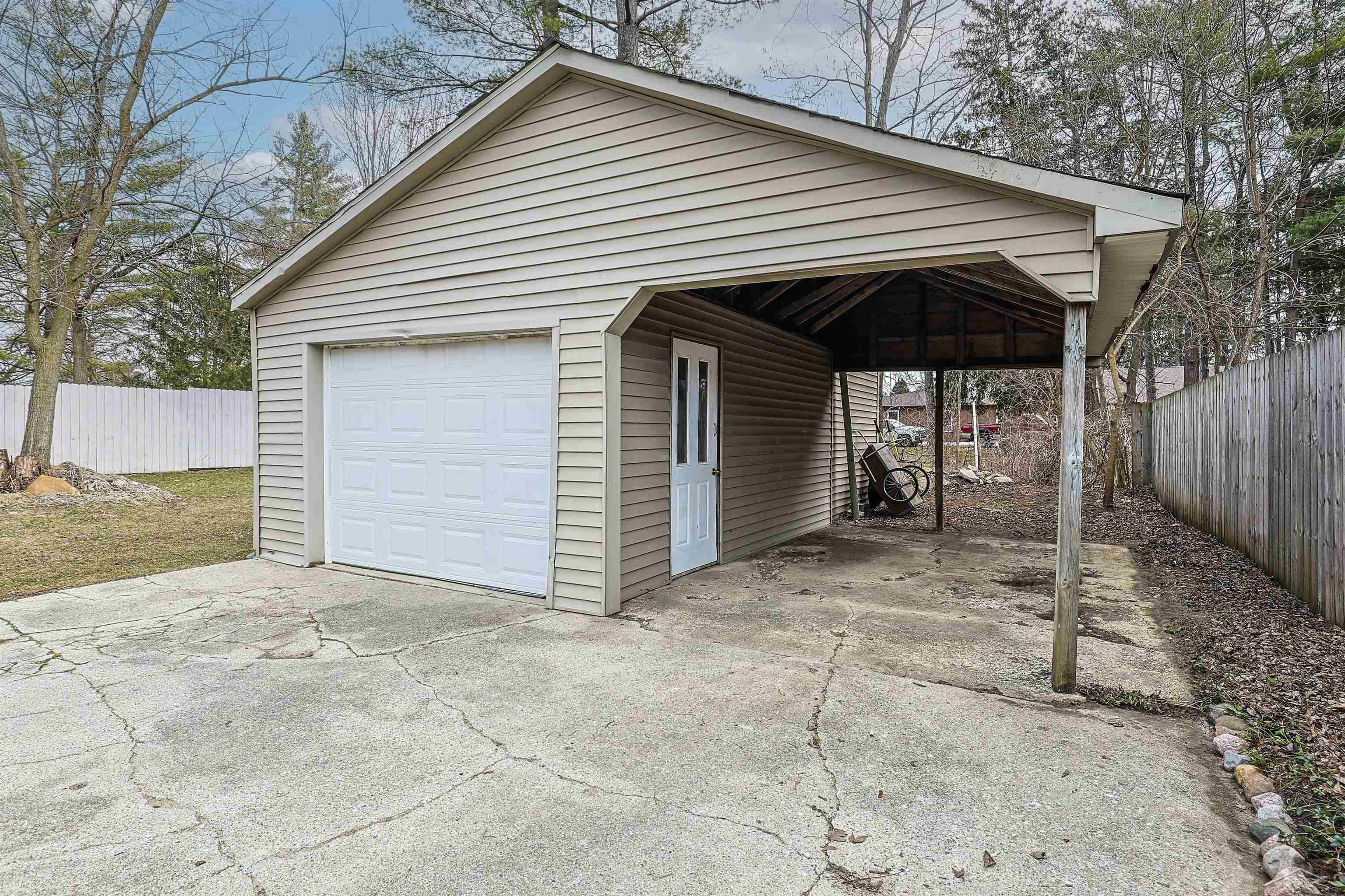 631 W Belle Avenue, Saint Charles, MI, 48865