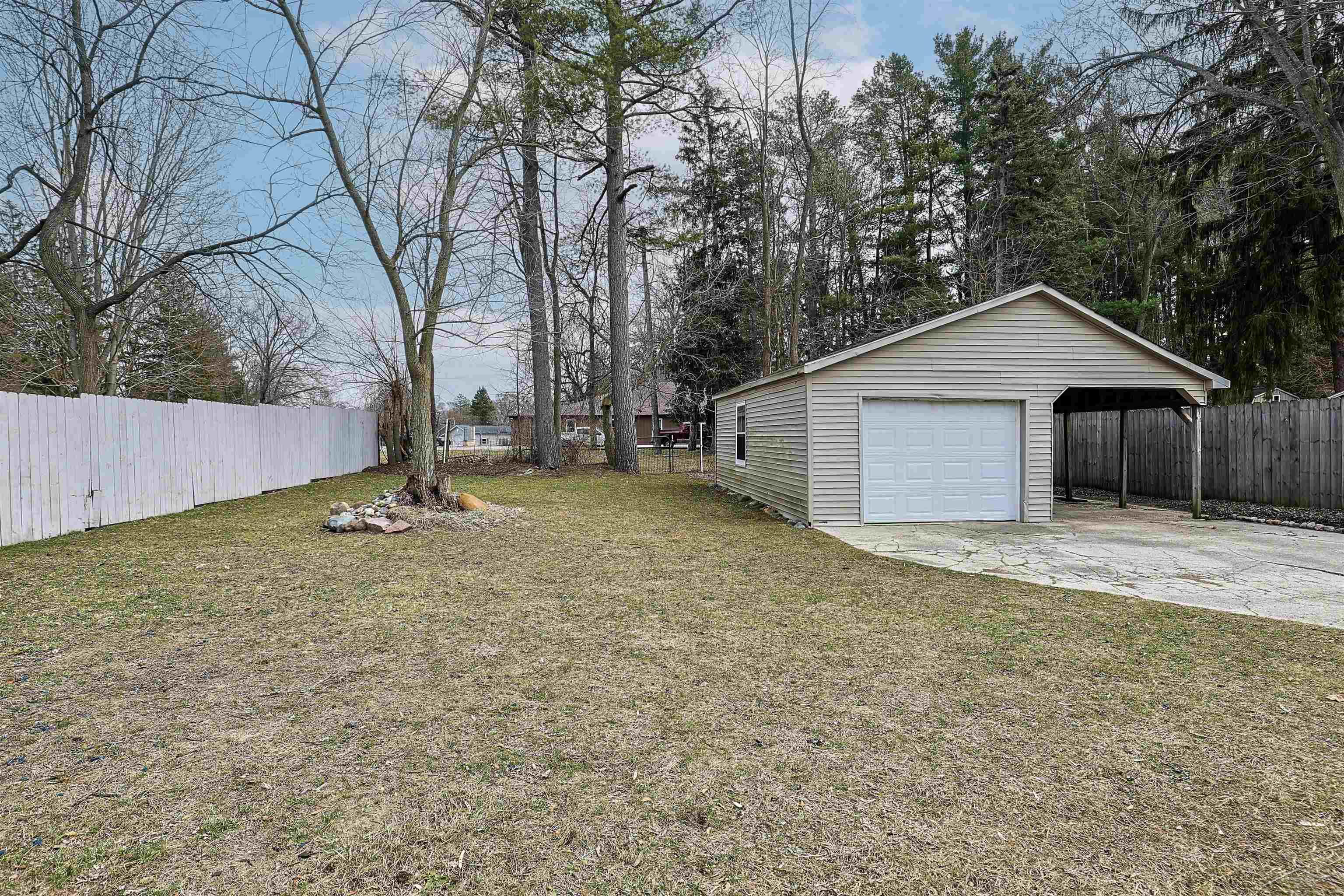 631 W Belle Avenue, Saint Charles, MI, 48865