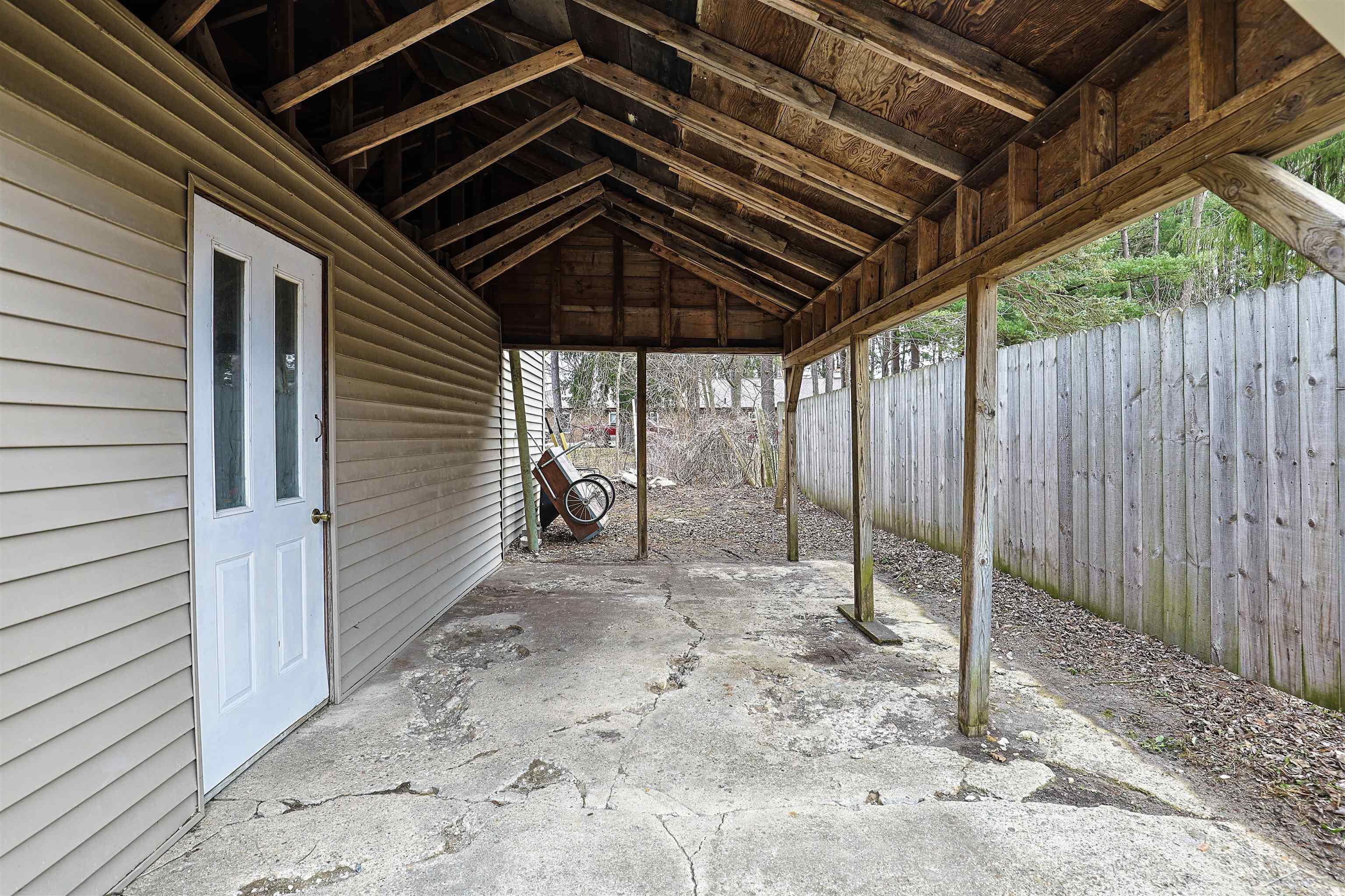 631 W Belle Avenue, Saint Charles, MI, 48865