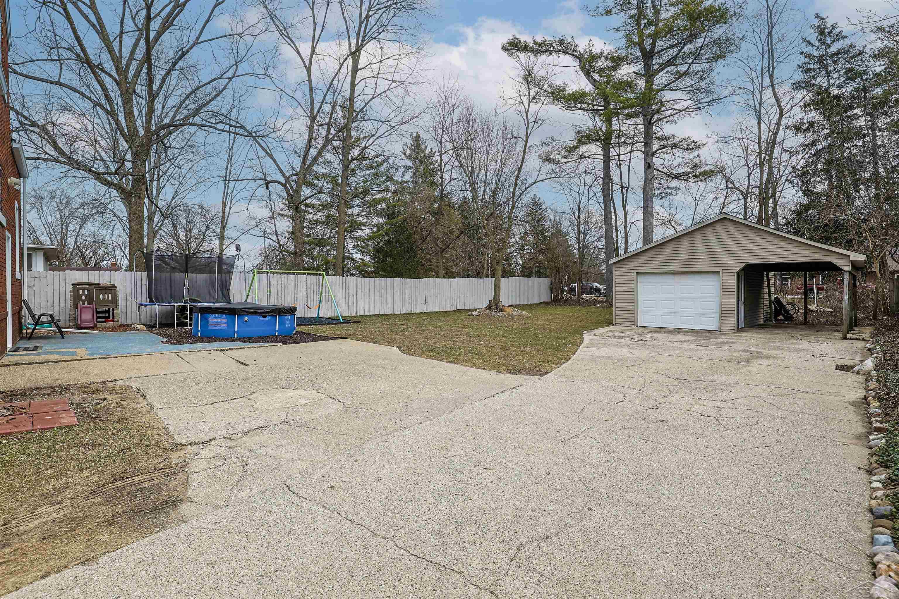 631 W Belle Avenue, Saint Charles, MI, 48865