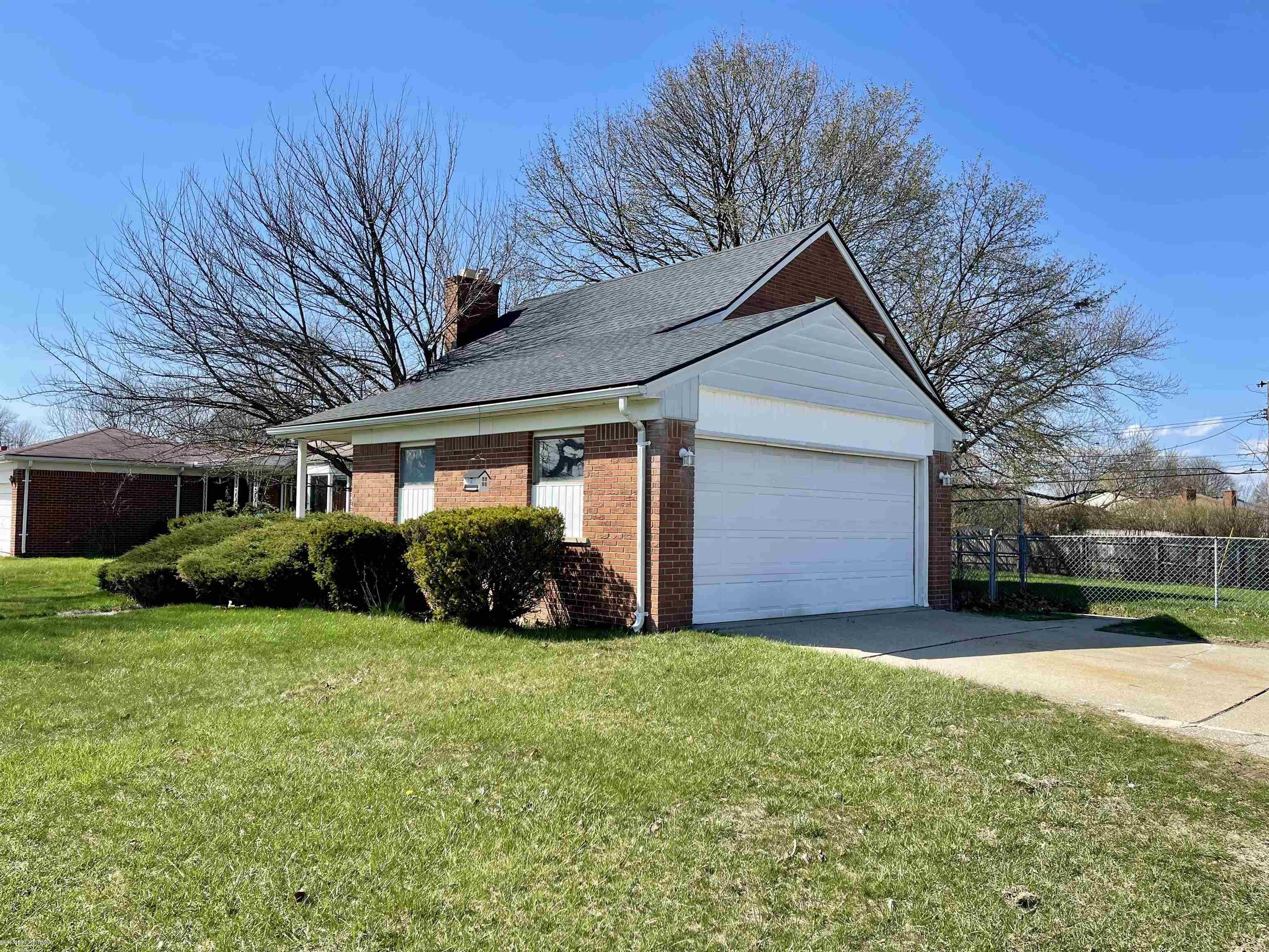 12531 Common Road, Warren, MI, 48093