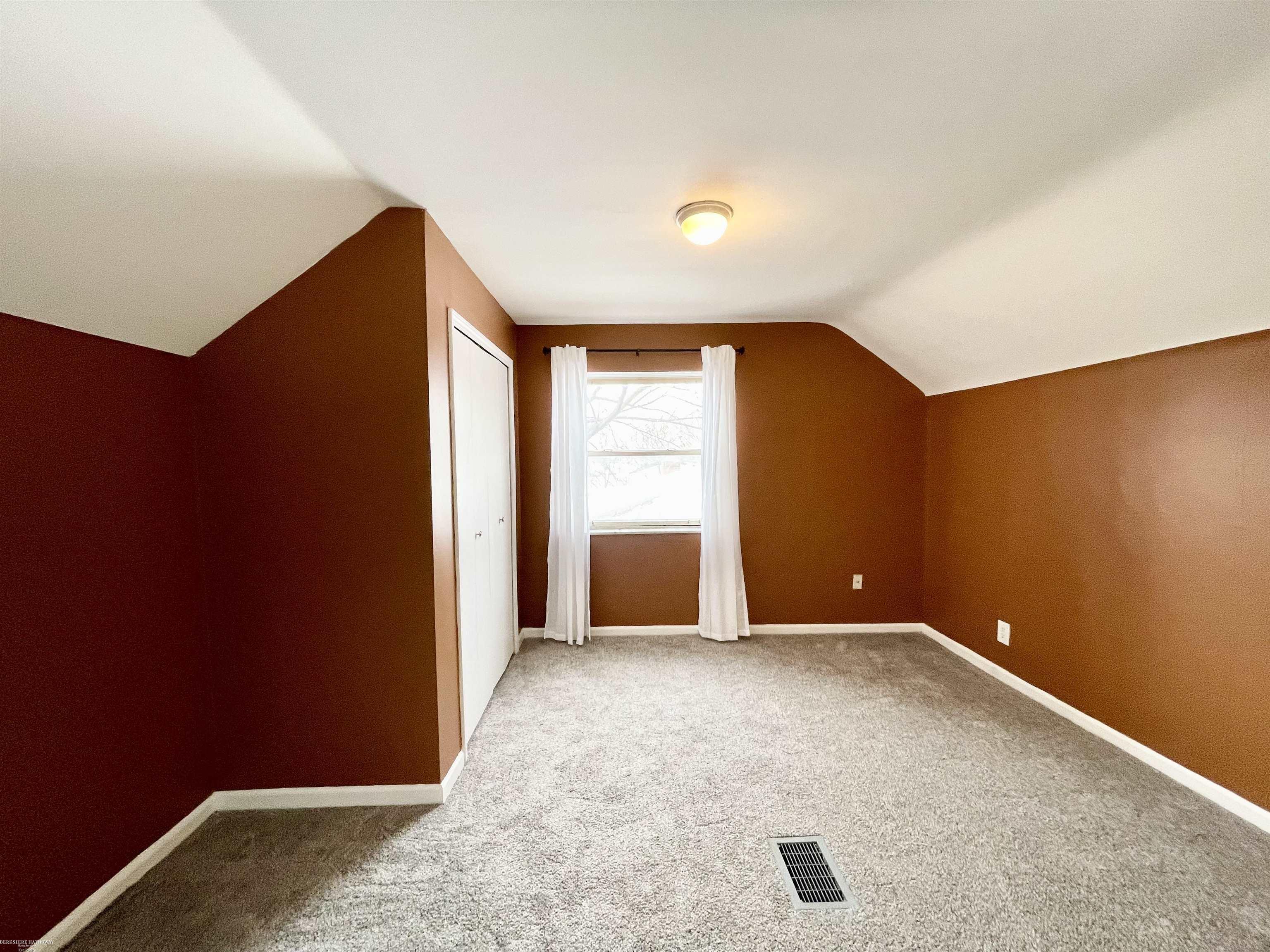 12531 Common Road, Warren, MI, 48093