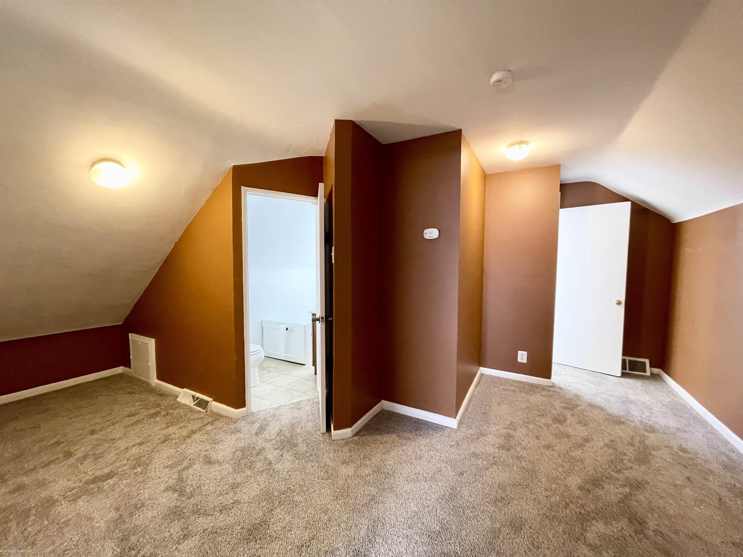 12531 Common Road, Warren, MI, 48093