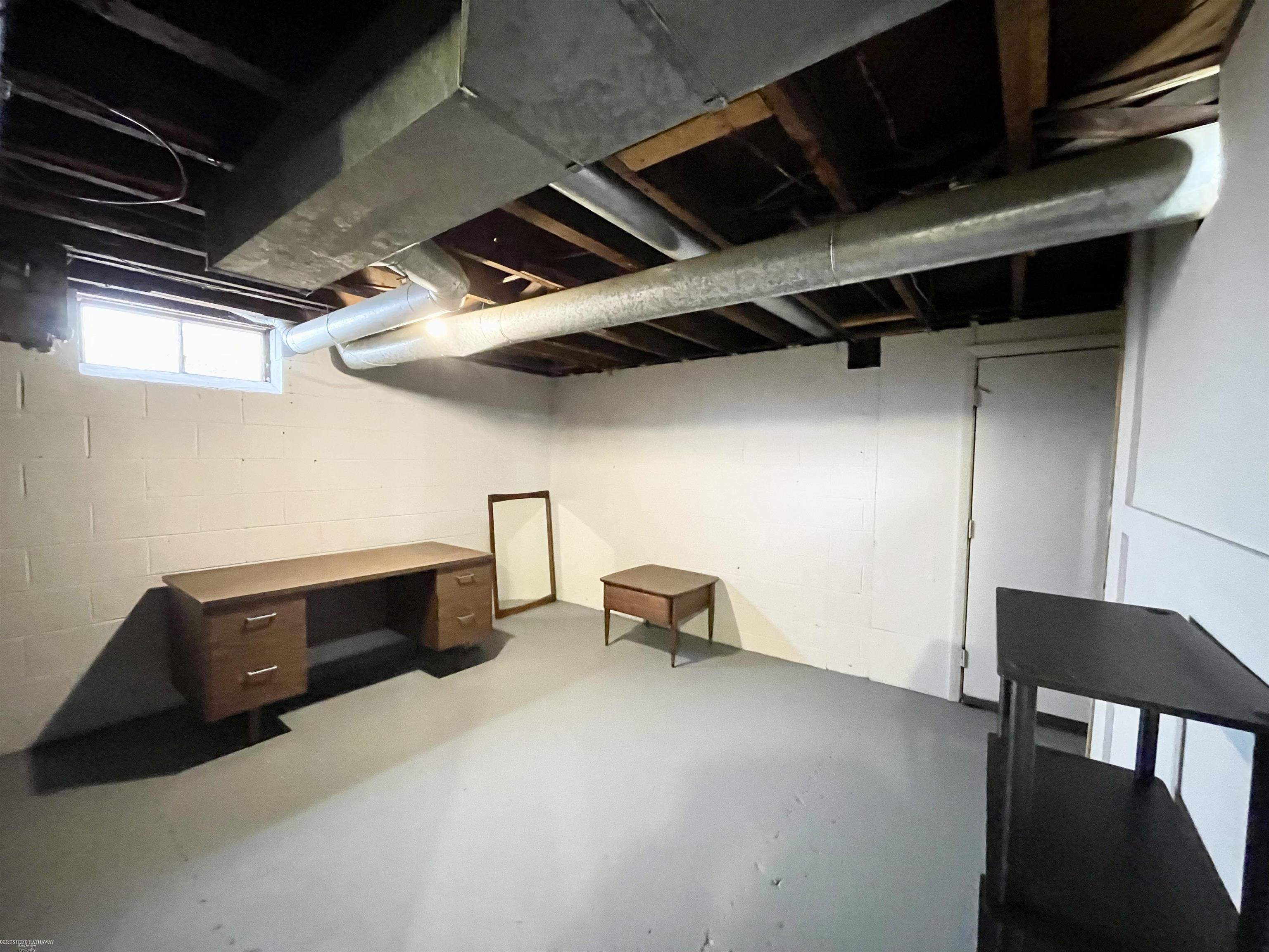 12531 Common Road, Warren, MI, 48093