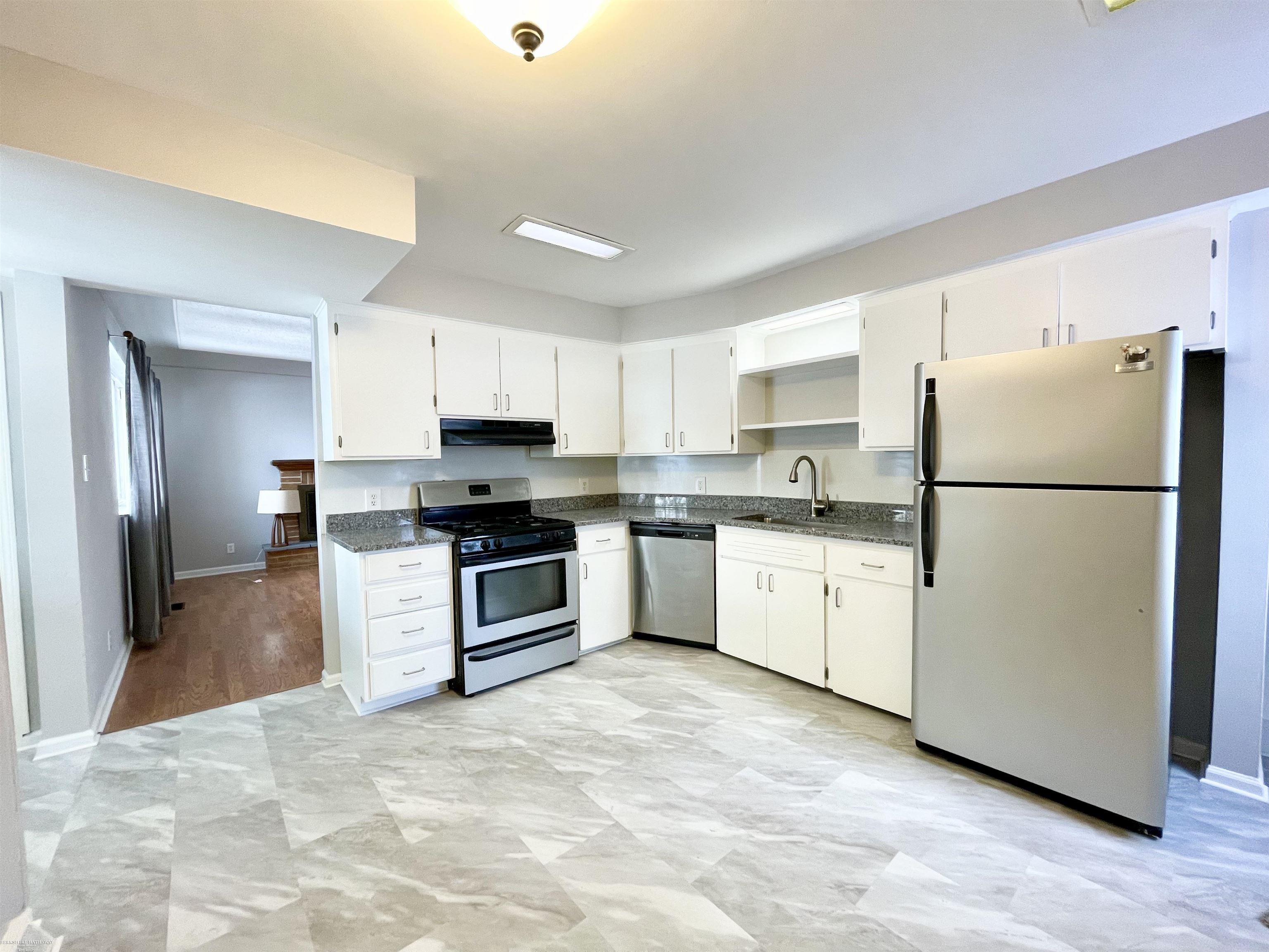 12531 Common Road, Warren, MI, 48093