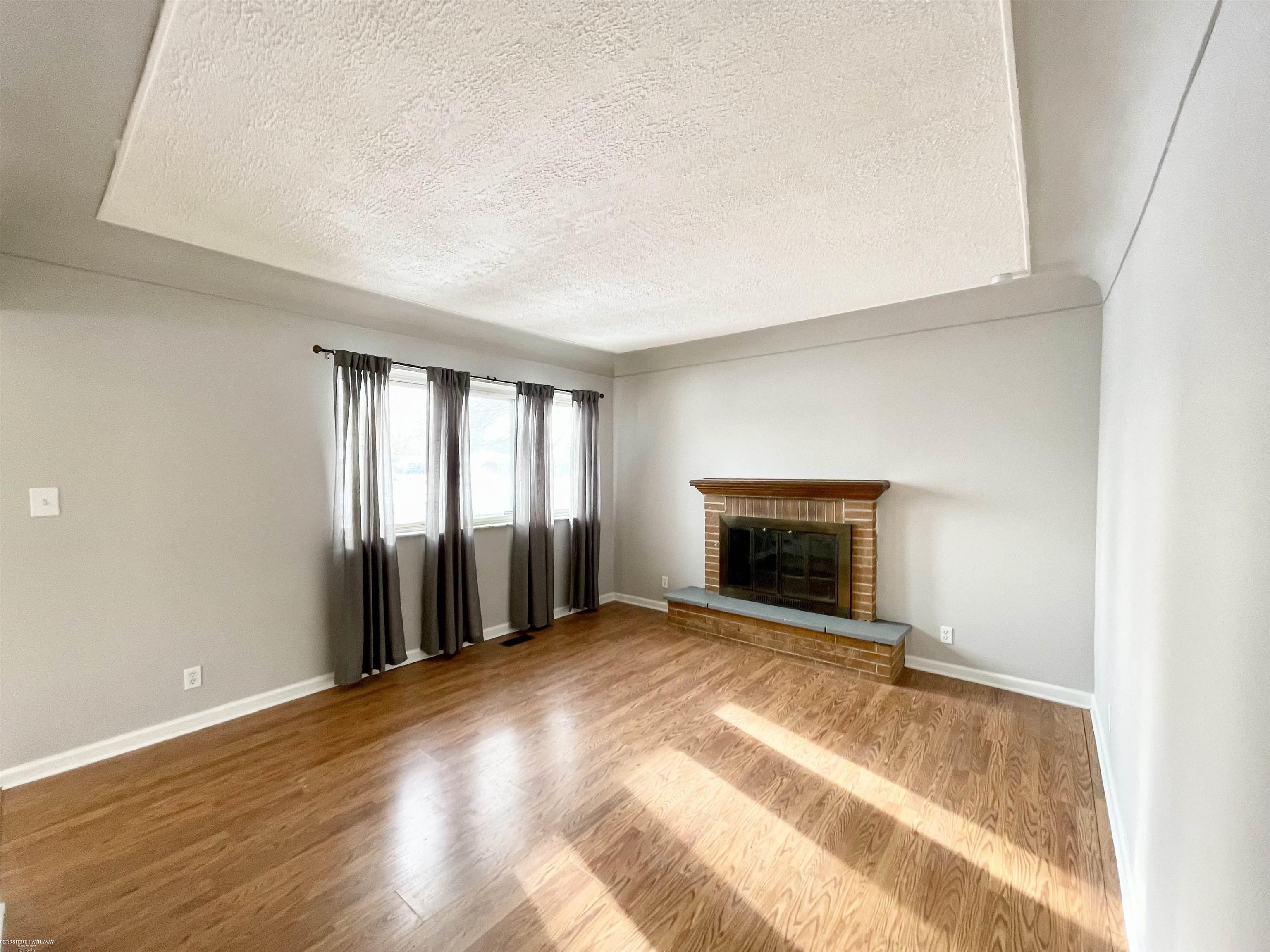 12531 Common Road, Warren, MI, 48093