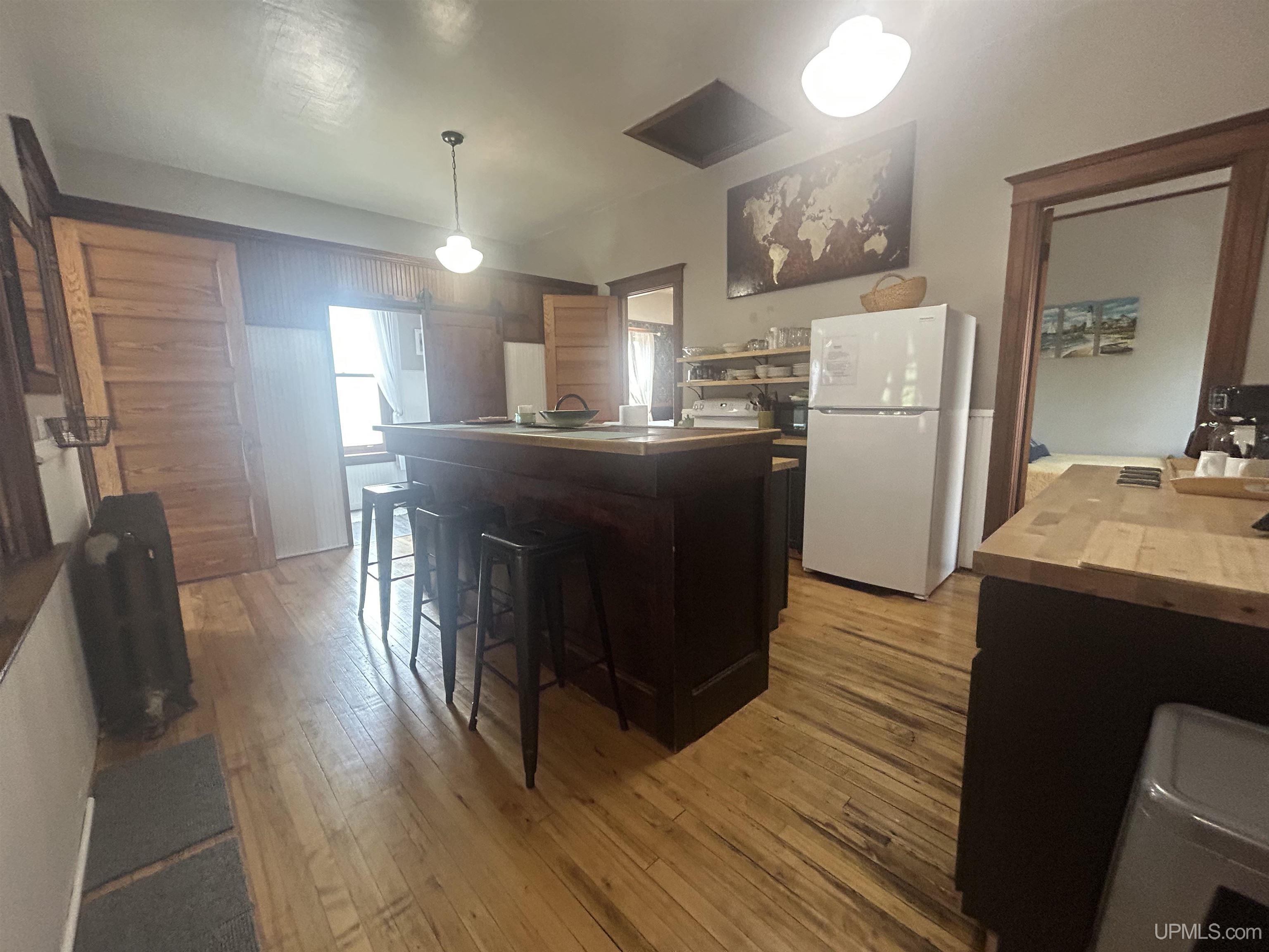 220 W Munising Avenue, Munising, MI, 49862