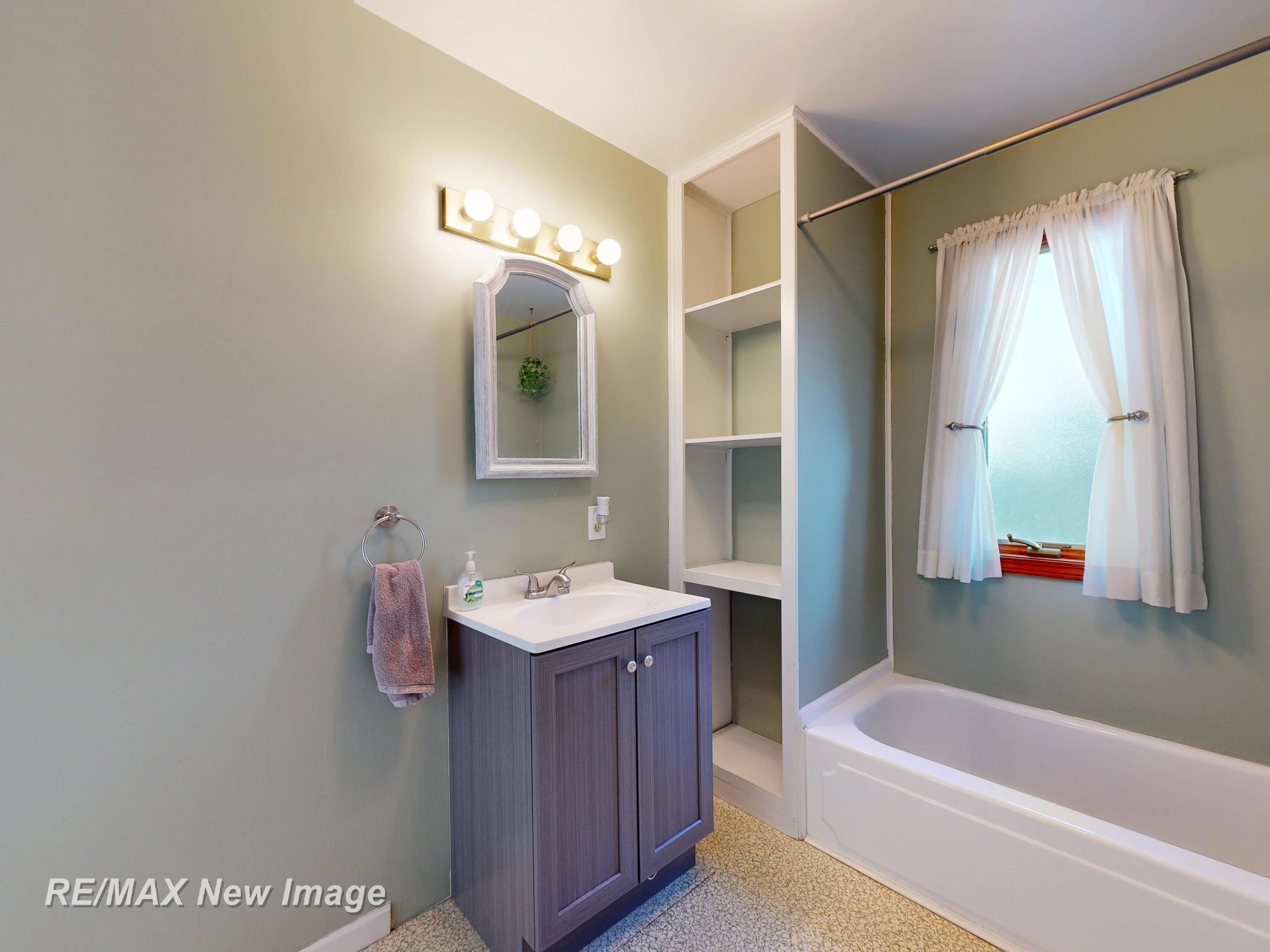 389 Ricoma Beach Road, Bay City, MI, 48706