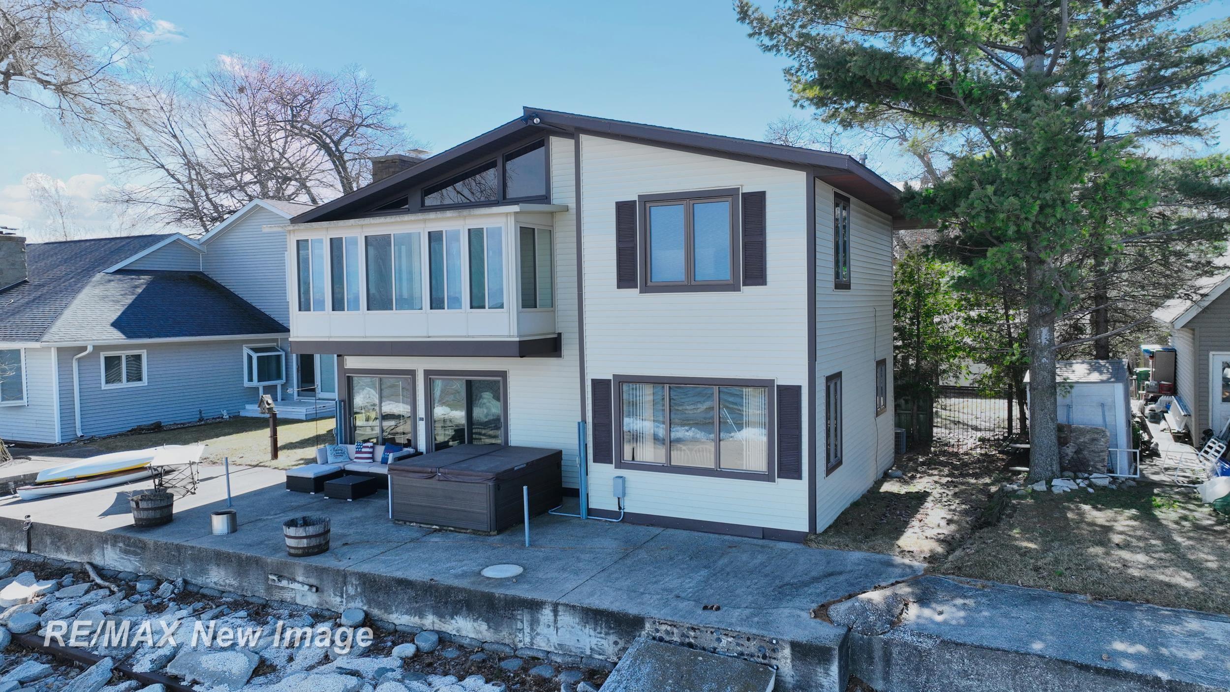 389 Ricoma Beach Road, Bay City, MI, 48706