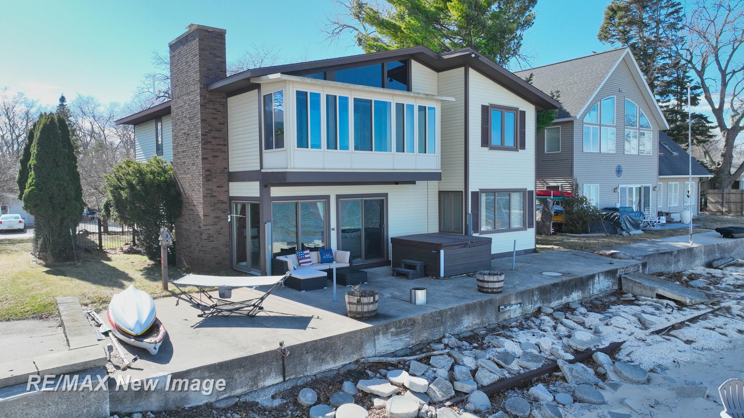 389 Ricoma Beach Road, Bay City, MI, 48706