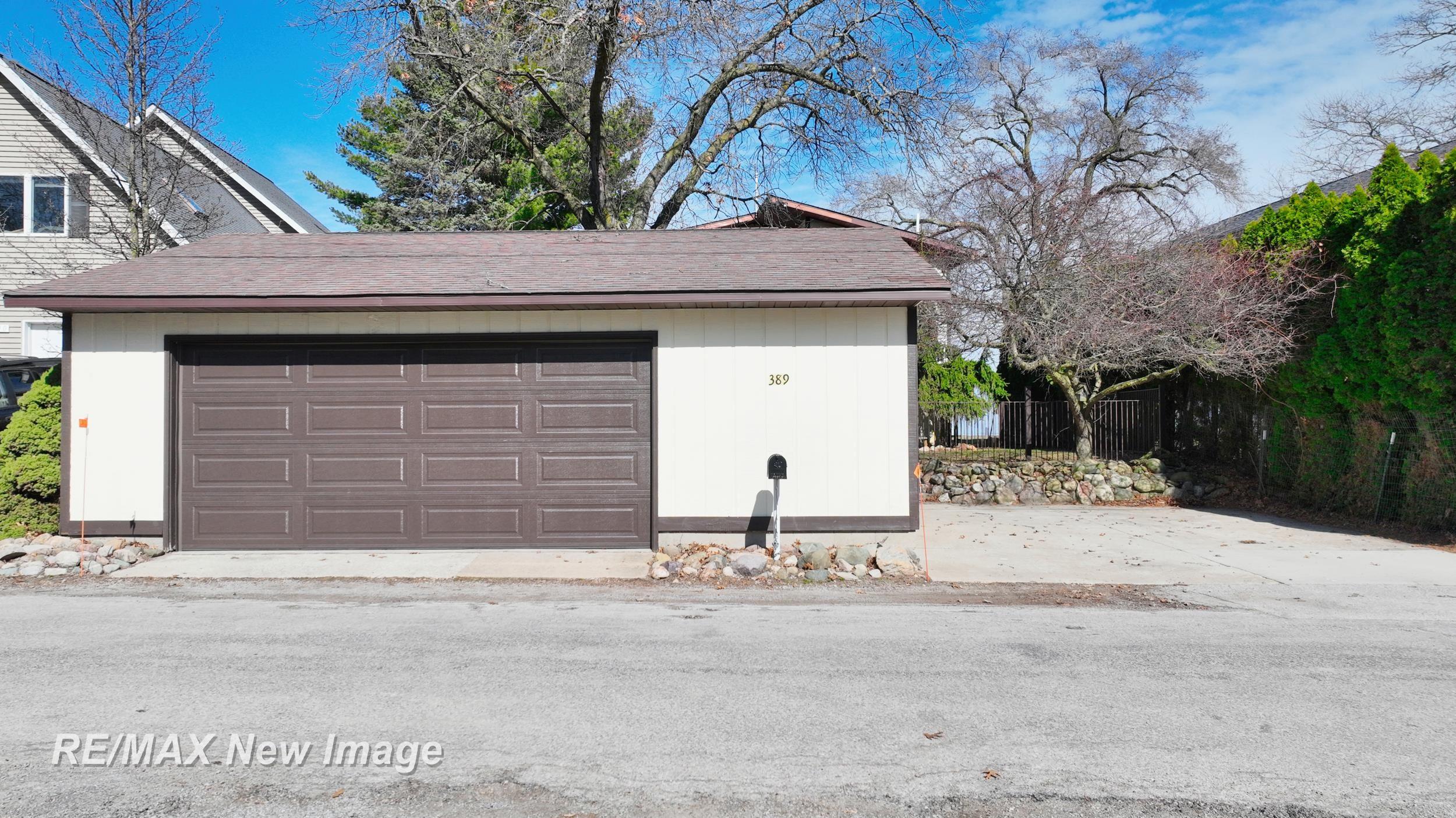 389 Ricoma Beach Road, Bay City, MI, 48706