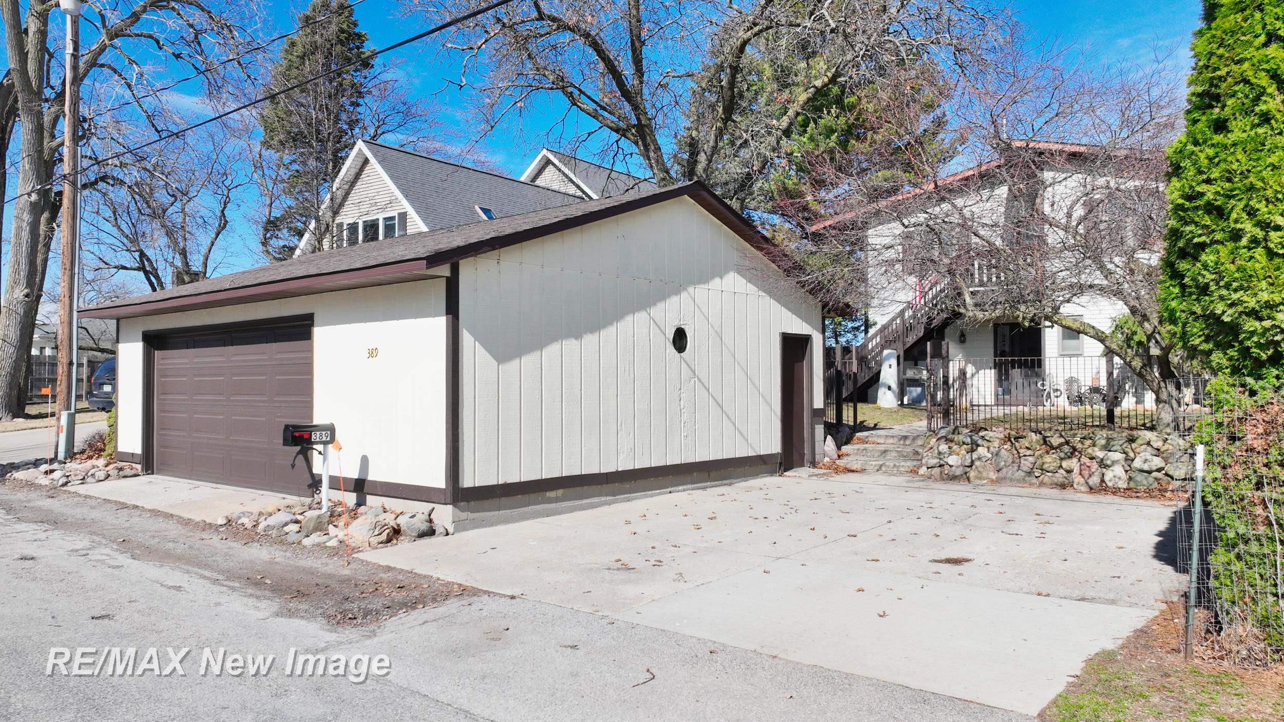 389 Ricoma Beach Road, Bay City, MI, 48706