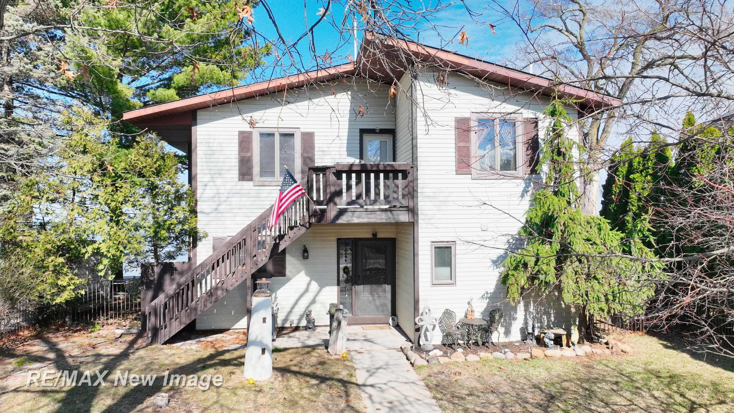 389 Ricoma Beach Road, Bay City, MI, 48706