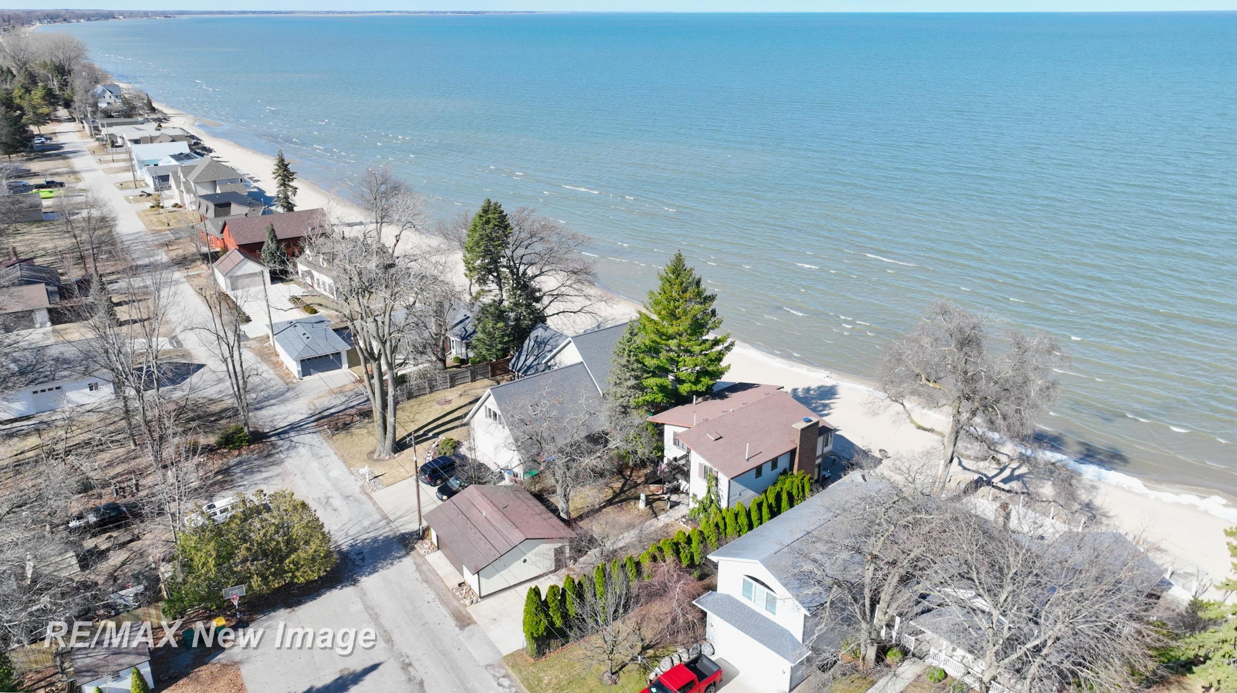 389 Ricoma Beach Road, Bay City, MI, 48706