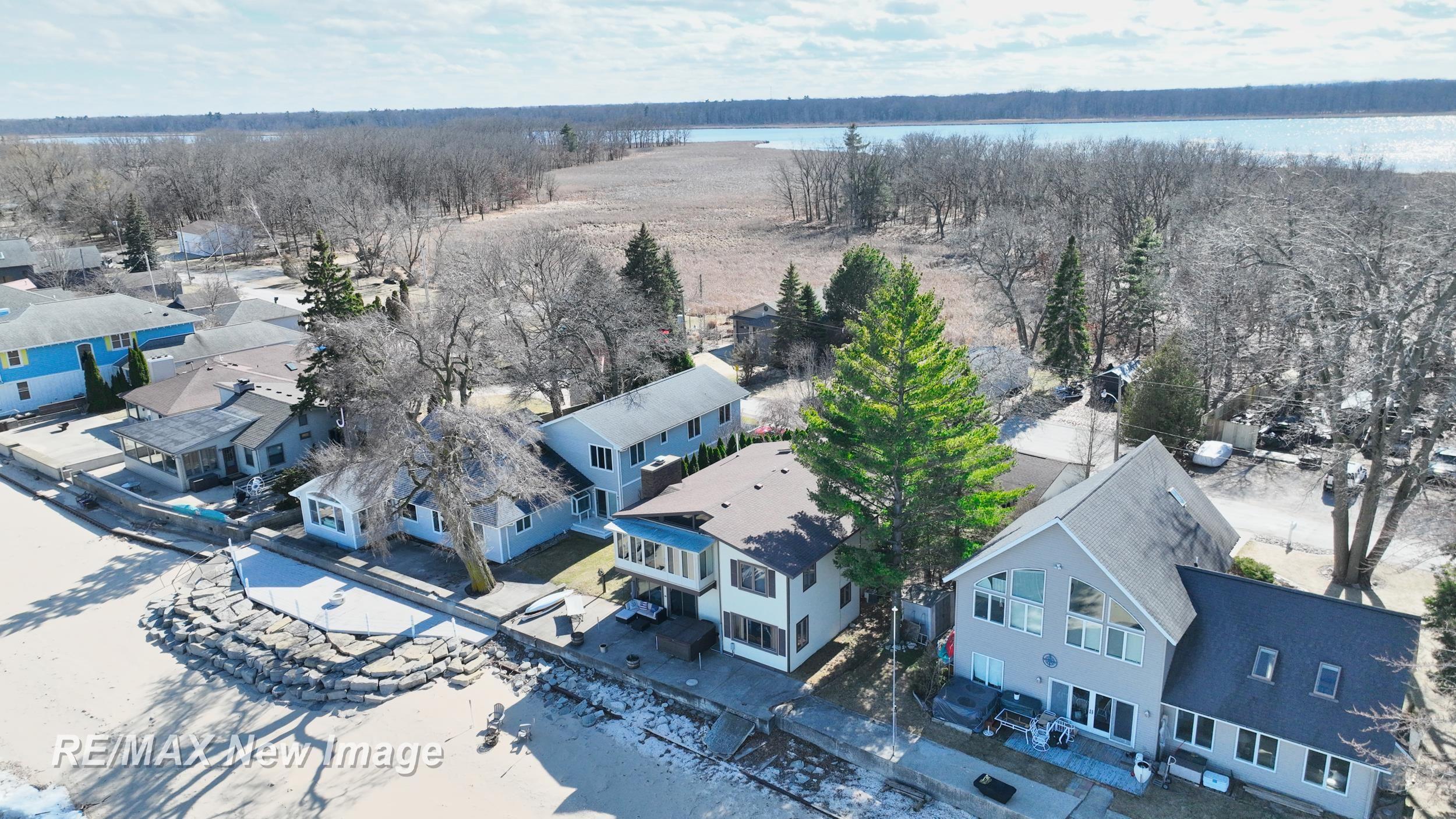 389 Ricoma Beach Road, Bay City, MI, 48706