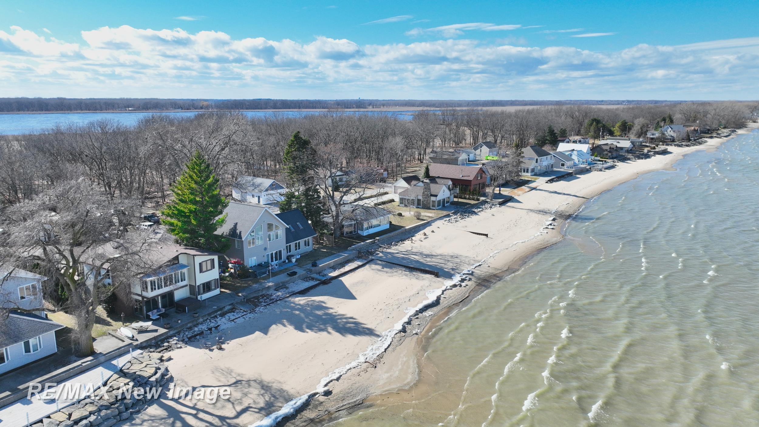 389 Ricoma Beach Road, Bay City, MI, 48706