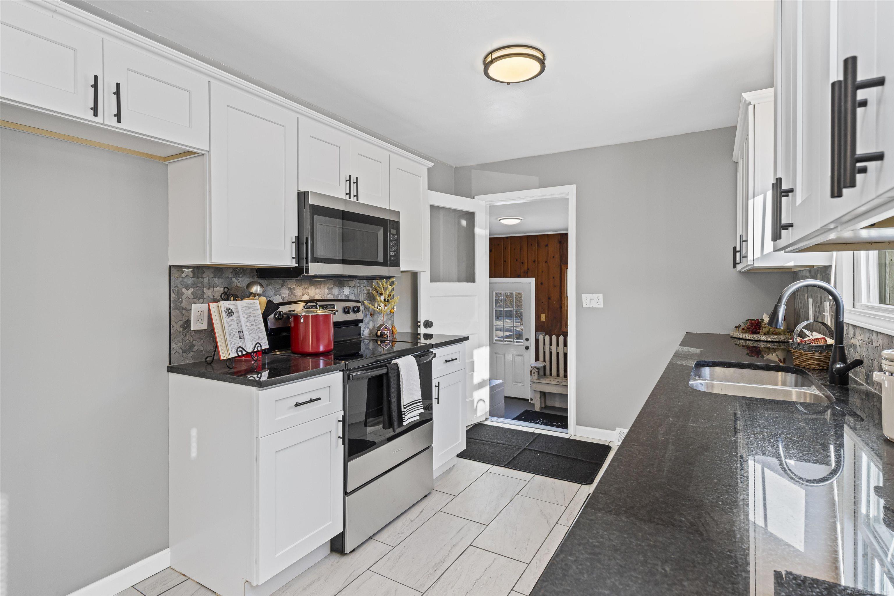 1376 Lathrop Road, Allenton, MI, 48002