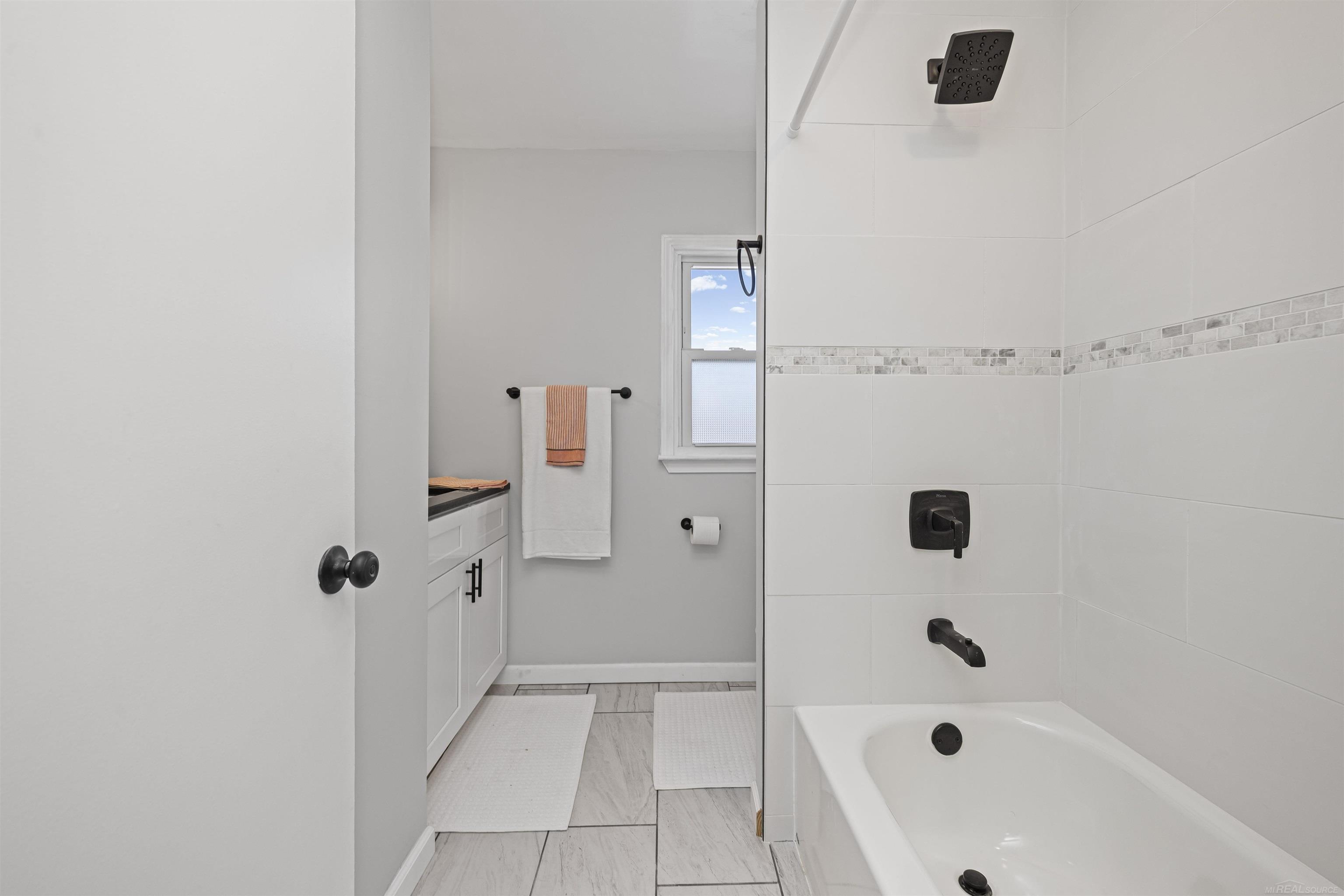 1376 Lathrop Road, Allenton, MI, 48002