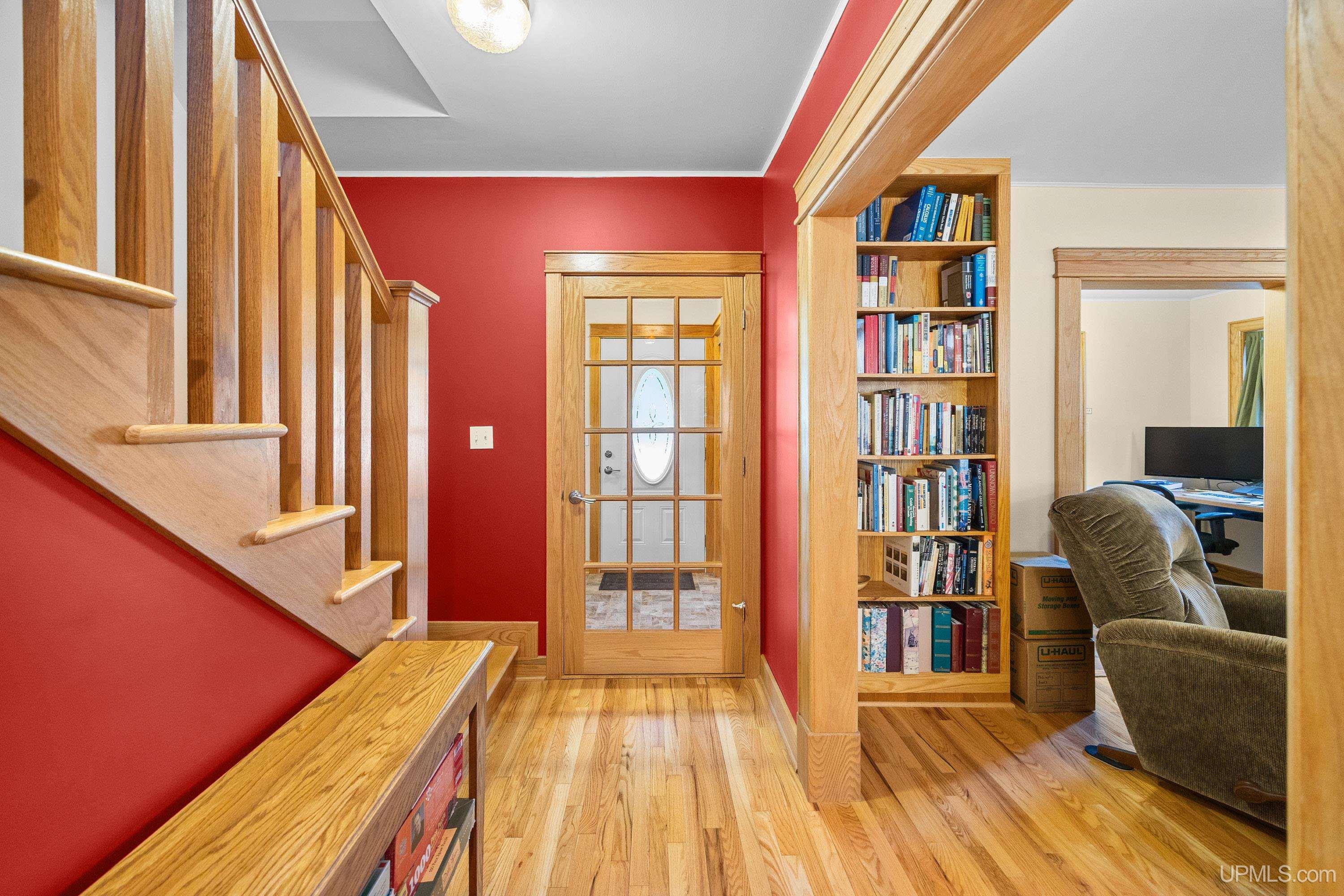 305 Emerald Street, Houghton, MI, 49931