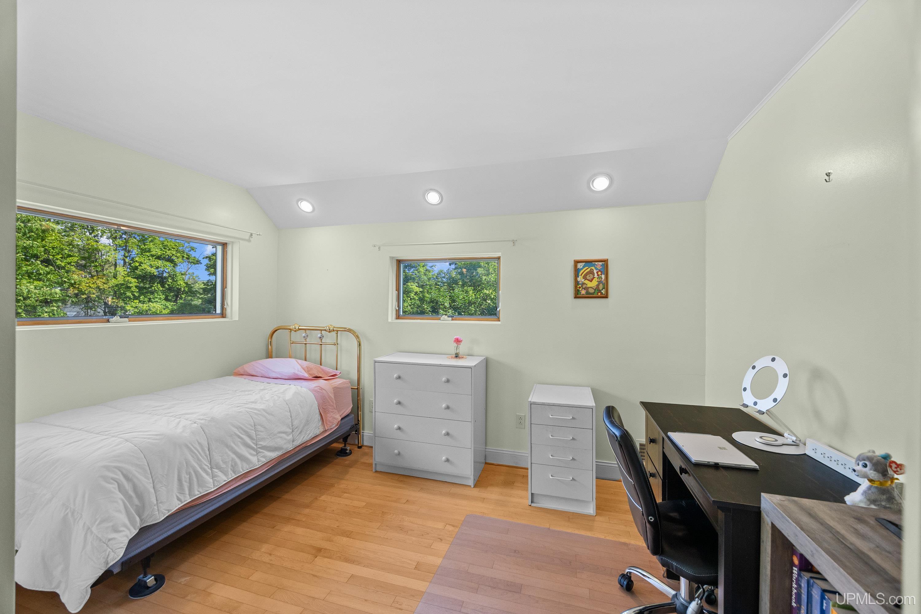 305 Emerald Street, Houghton, MI, 49931