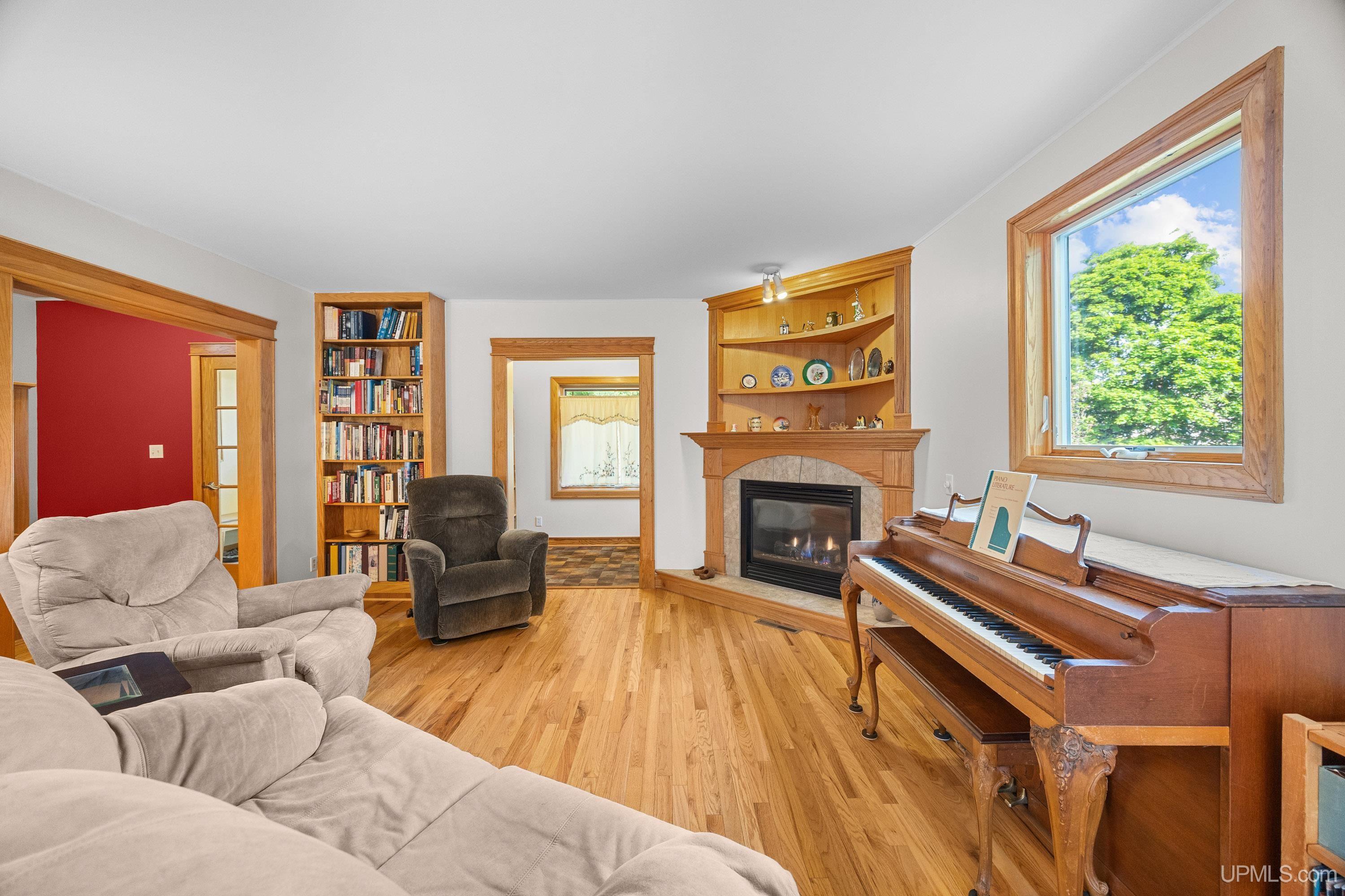 305 Emerald Street, Houghton, MI, 49931