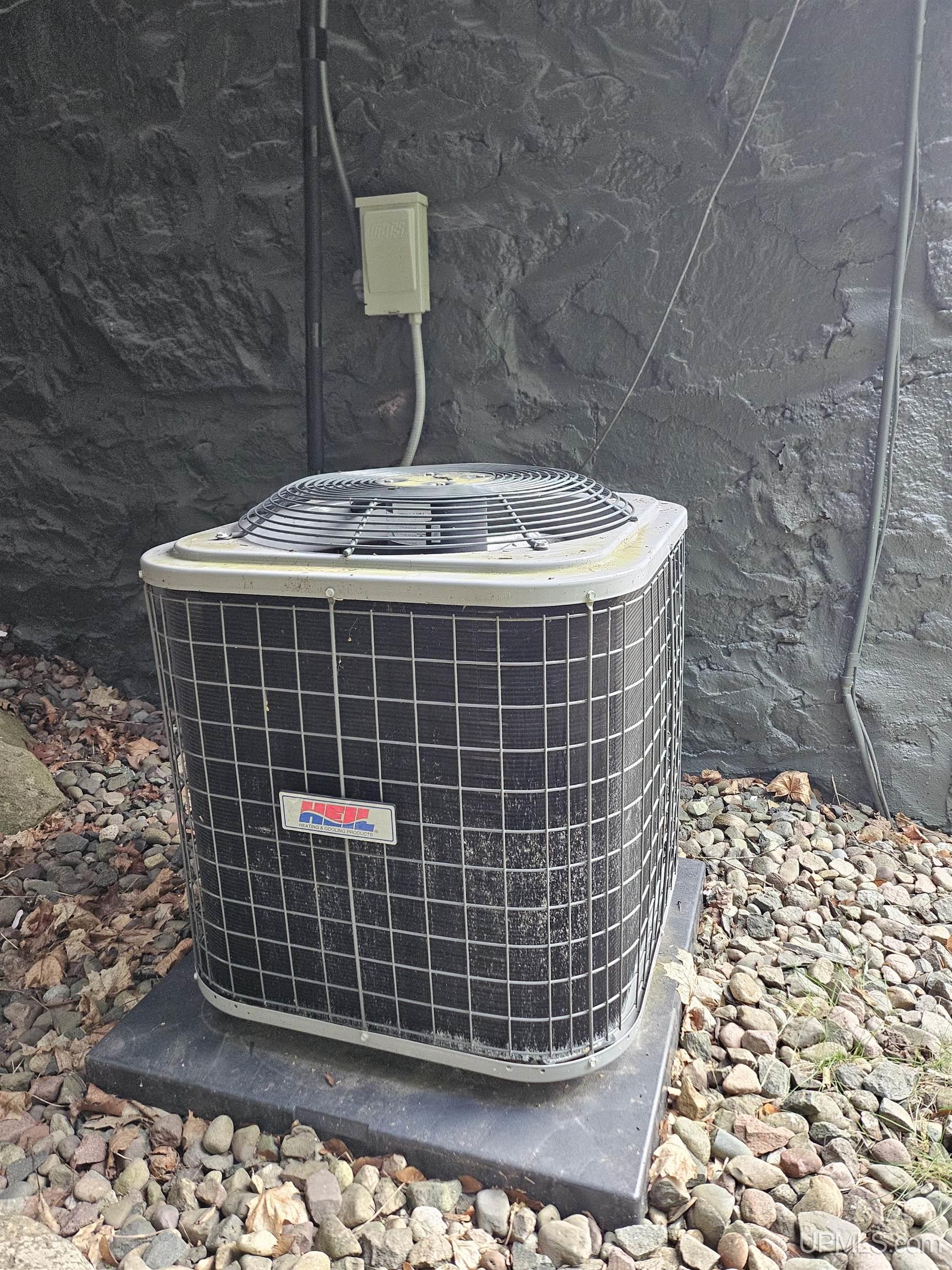 305 Emerald Street, Houghton, MI, 49931