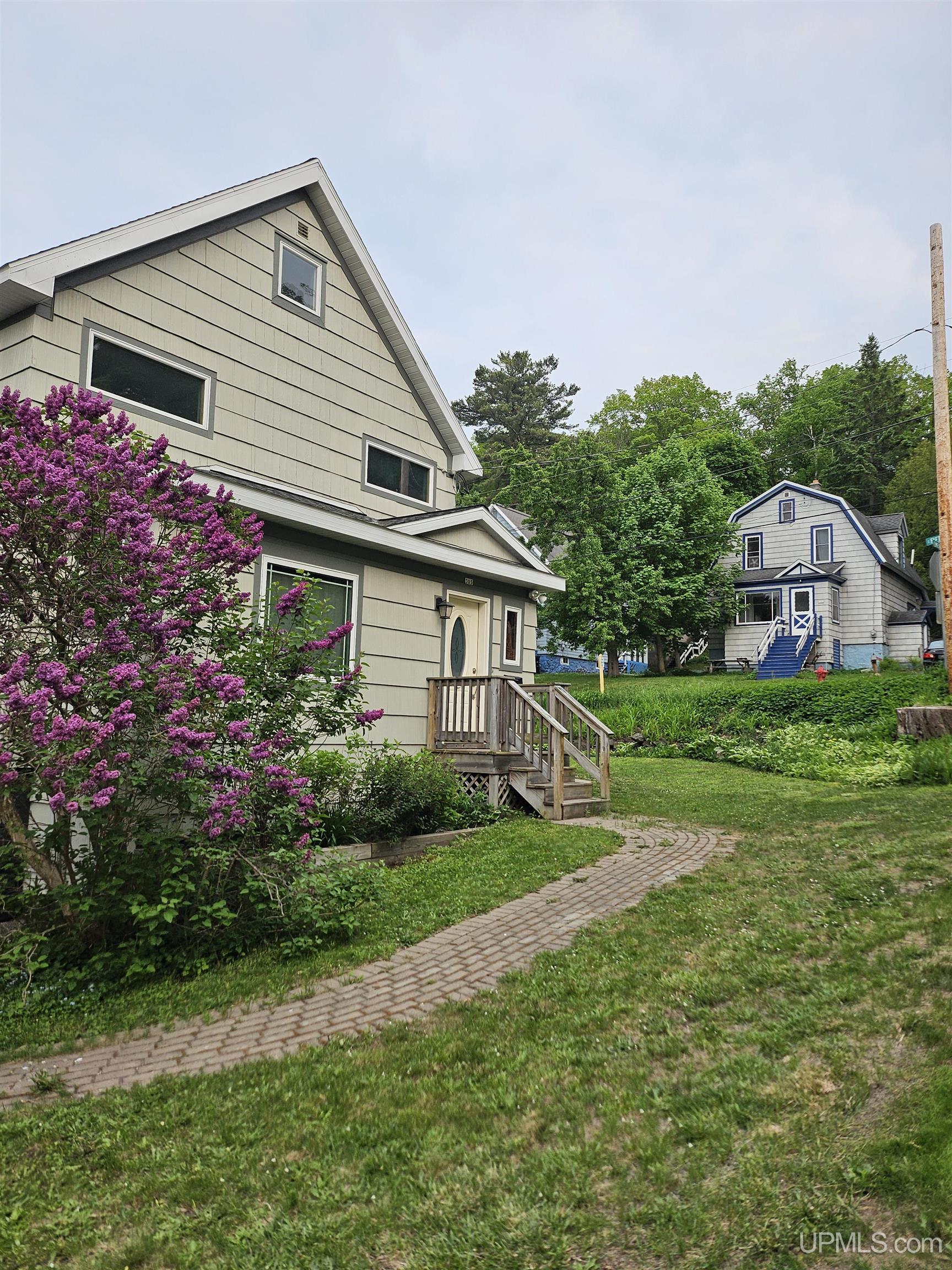 305 Emerald Street, Houghton, MI, 49931