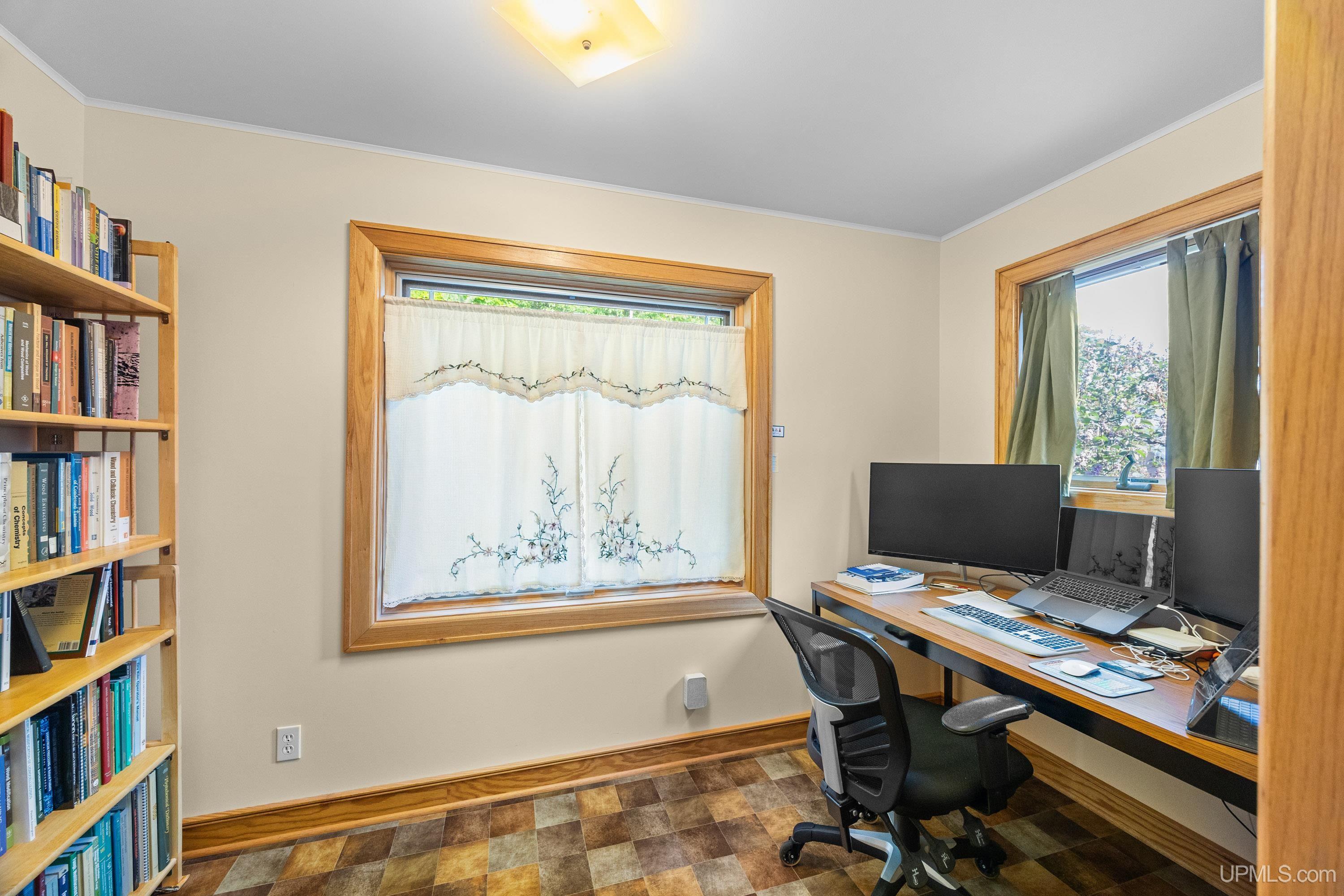 305 Emerald Street, Houghton, MI, 49931