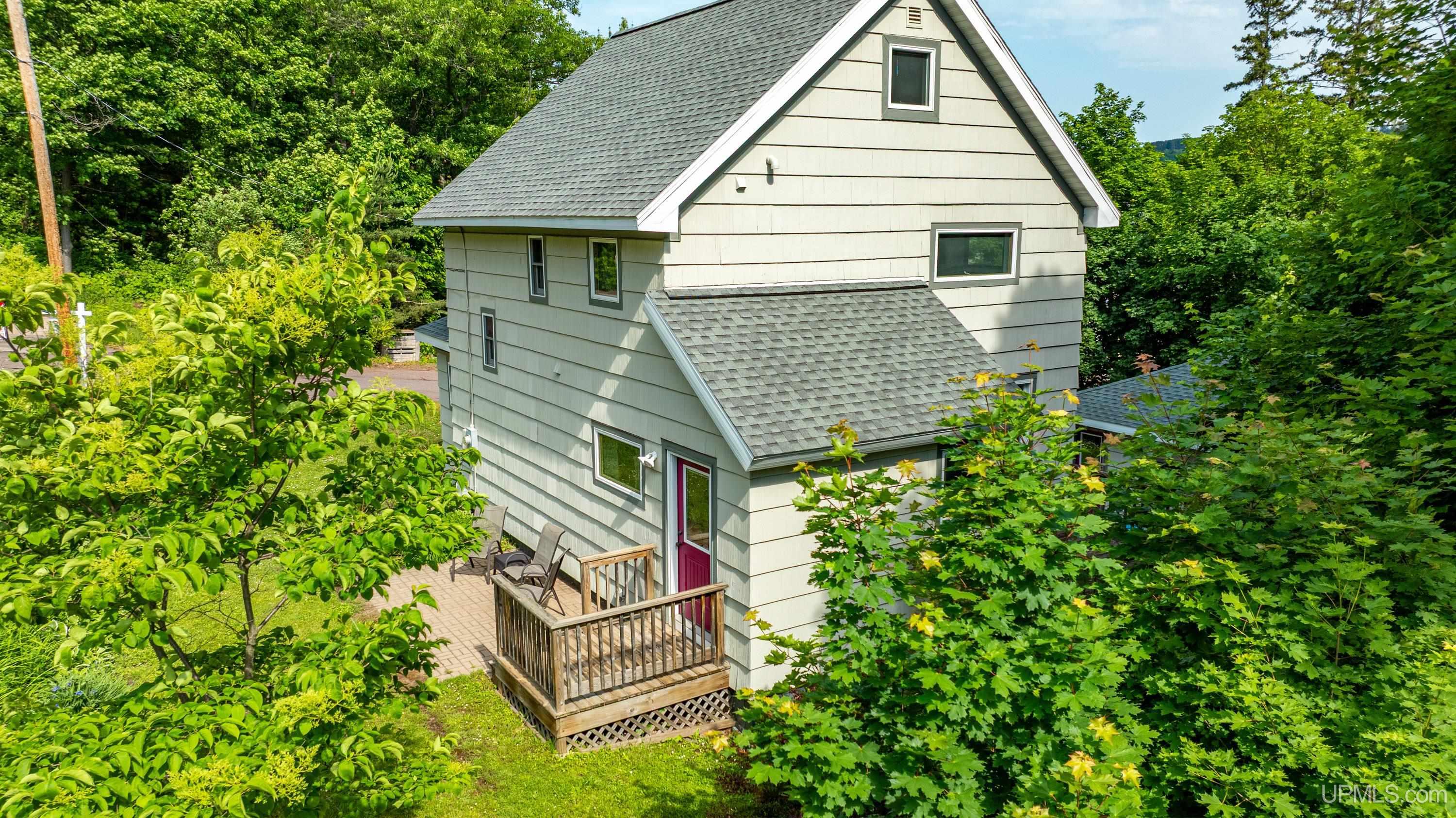 305 Emerald Street, Houghton, MI, 49931