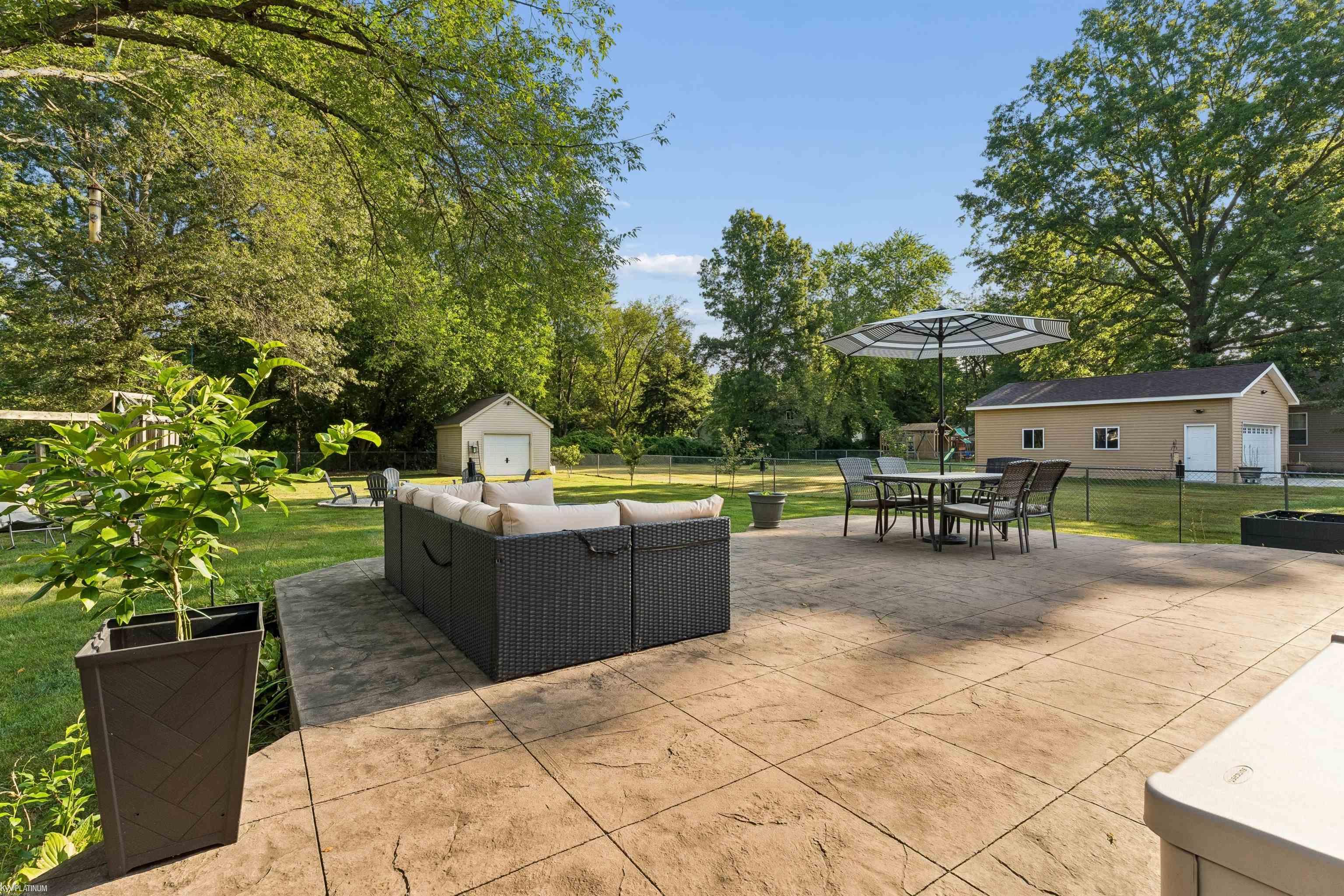 3rd image of 600 Cherry St, Algonac, MI 48001 | MLS# 50202861