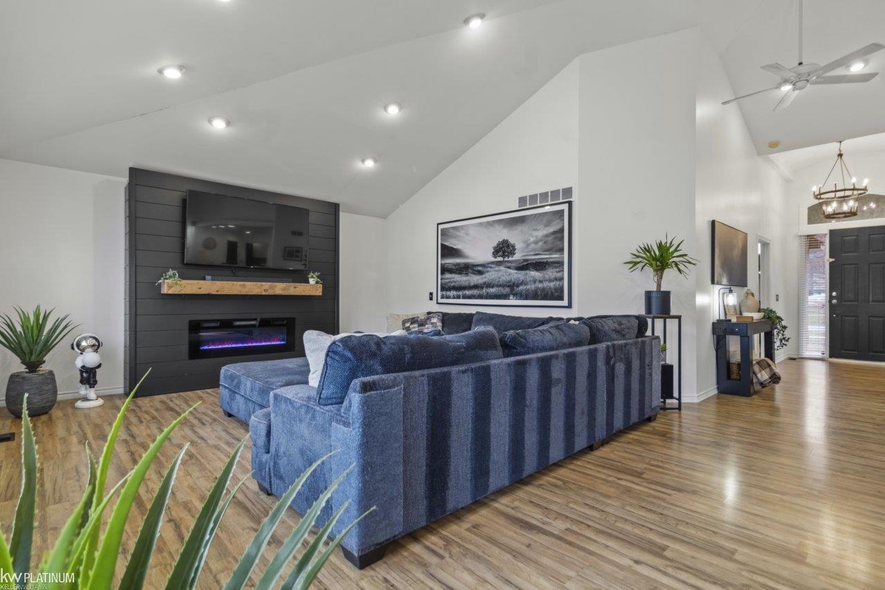 600 Cherry Street, Algonac, MI, 48001