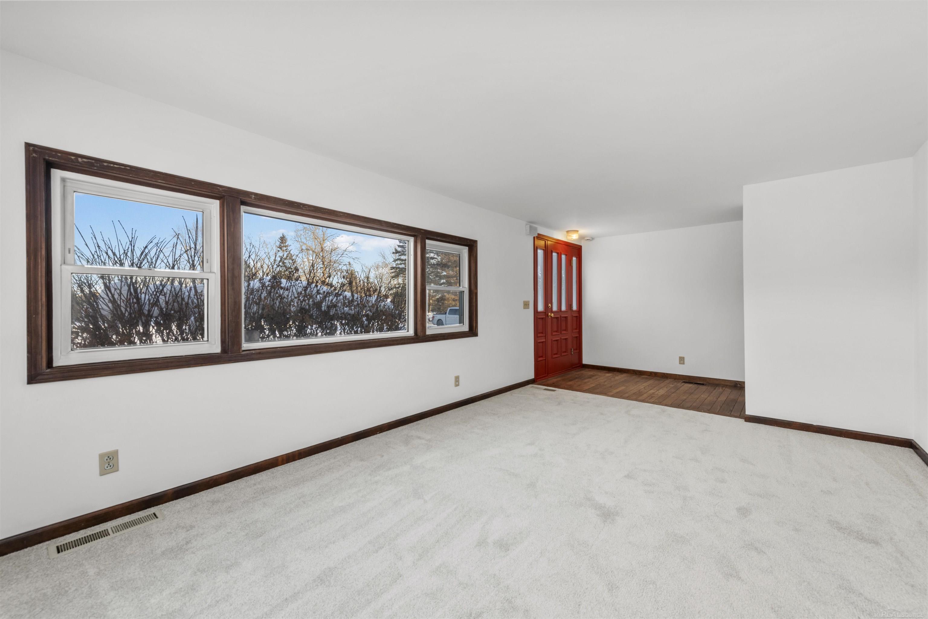 69455 Hicks Road, Armada, MI, 48005