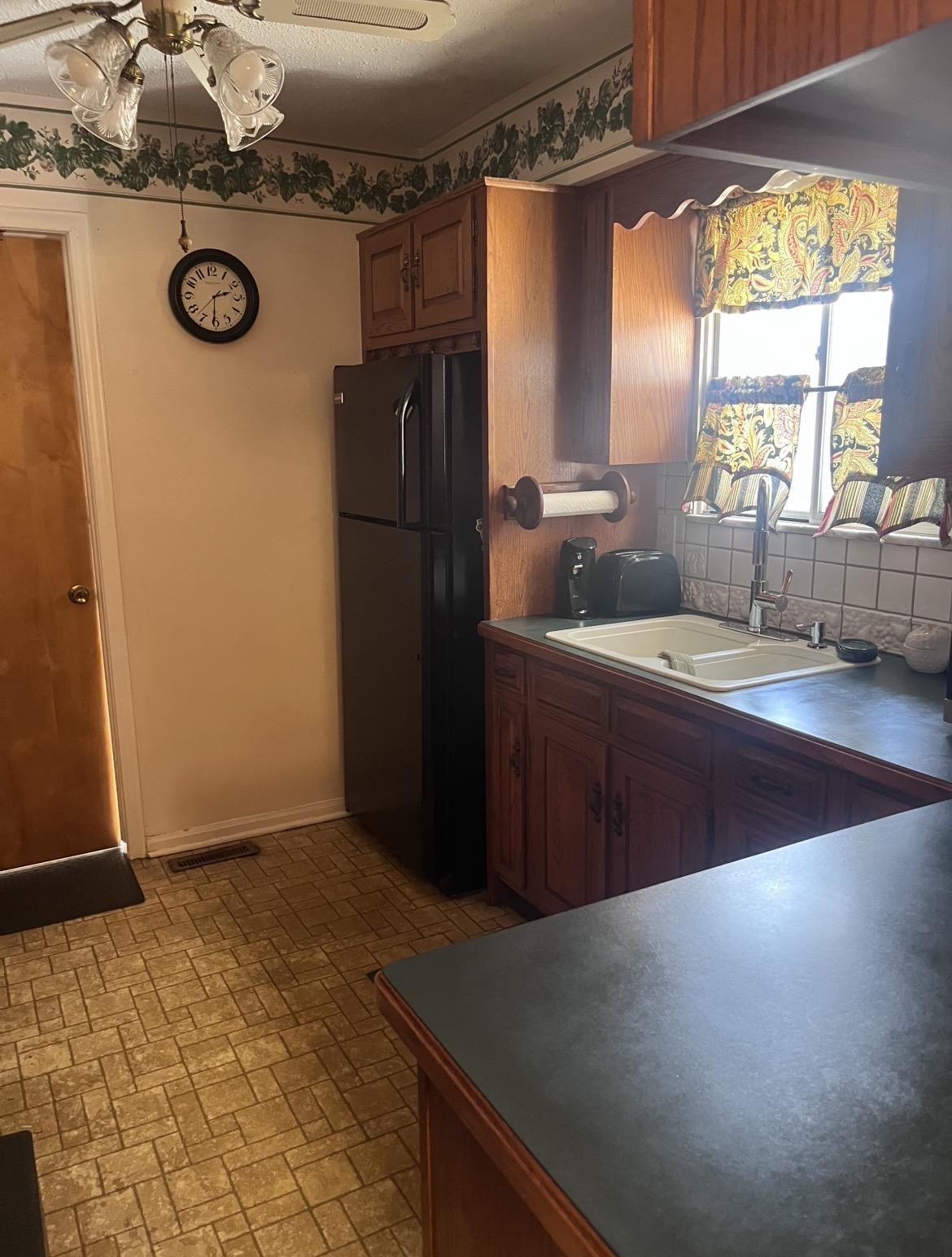 1435 Westerrace Drive, Flint, MI, 48532