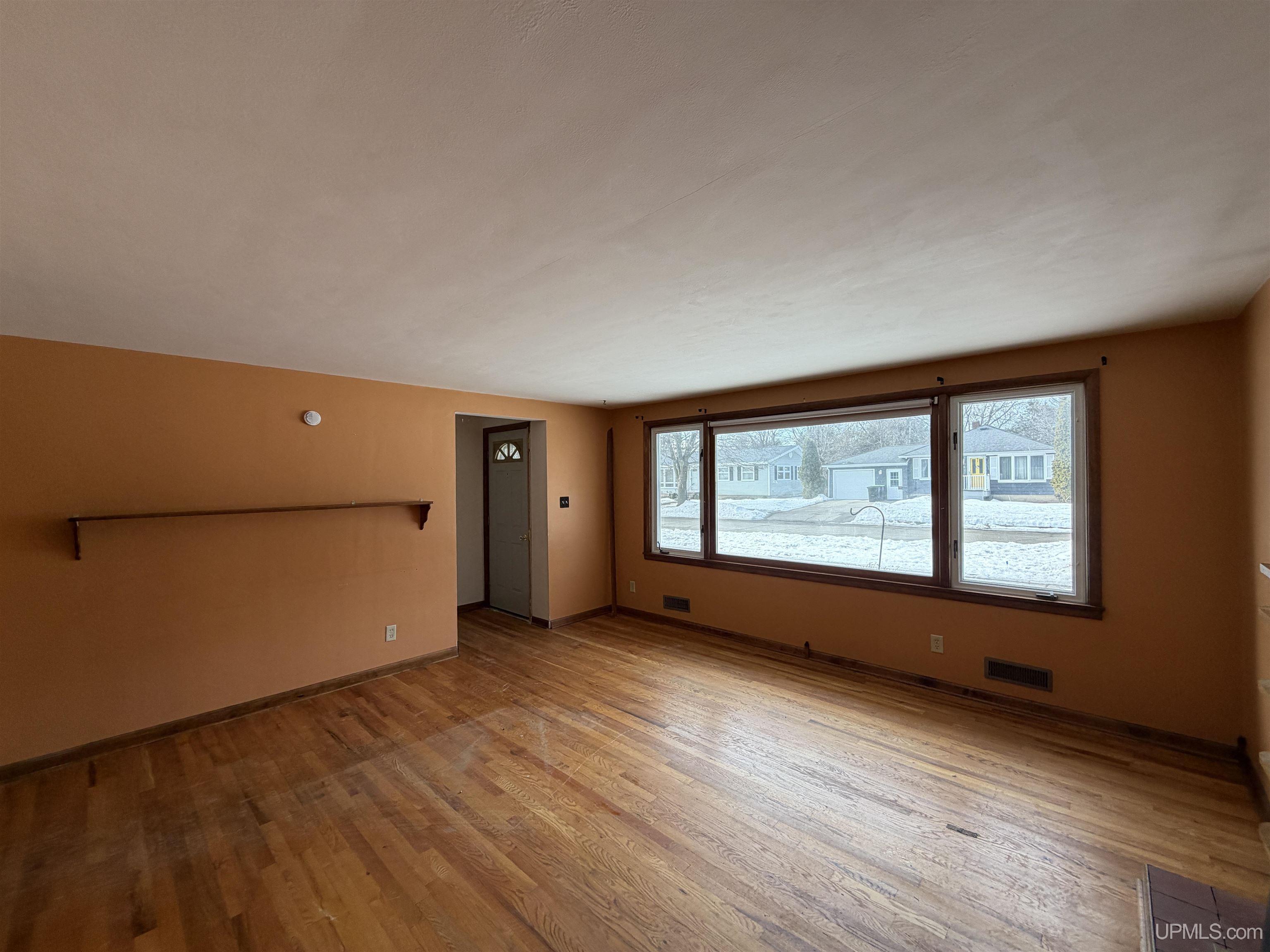 2100 14th Street, Menominee, MI, 49858