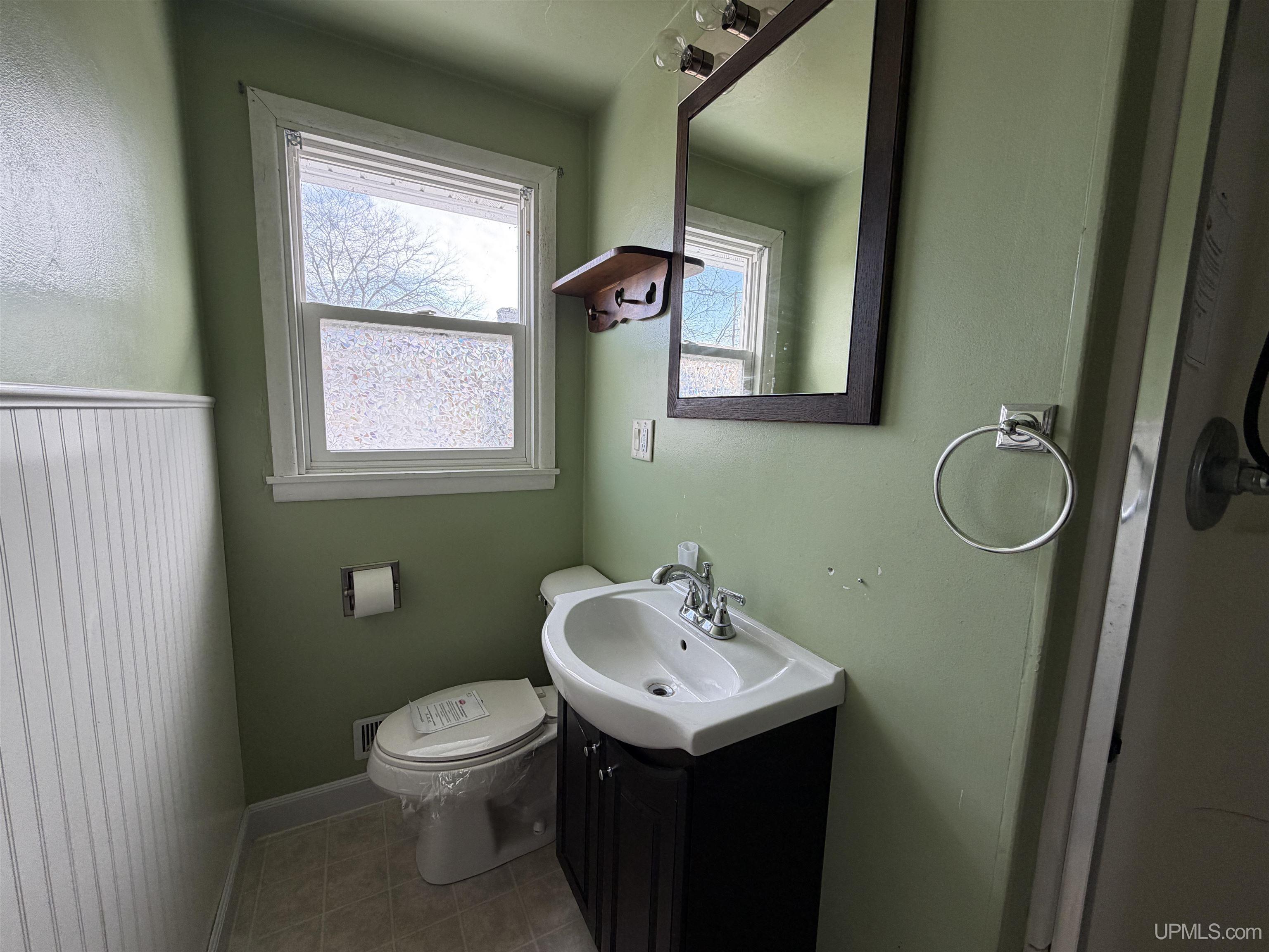 2100 14th Street, Menominee, MI, 49858