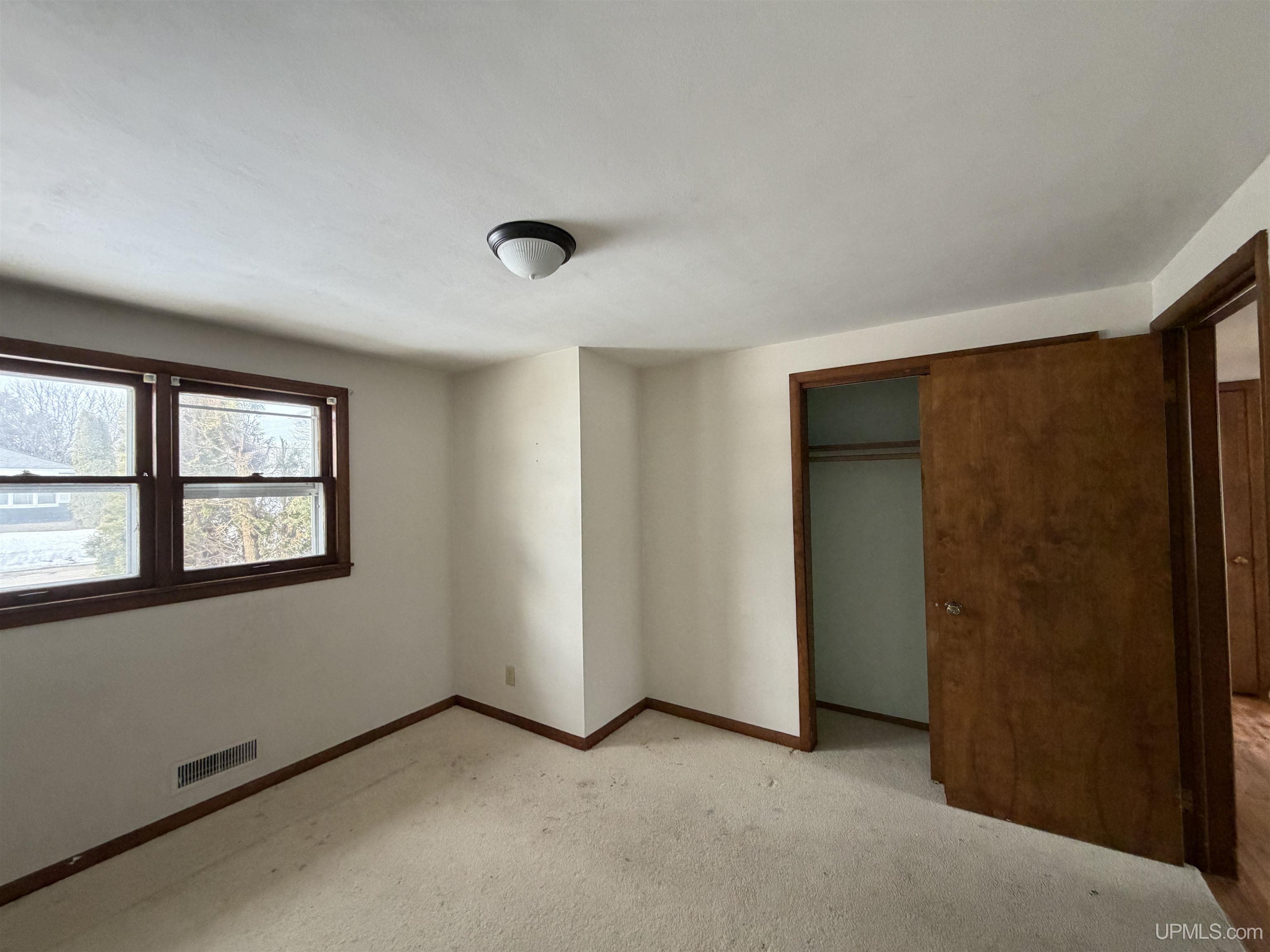 2100 14th Street, Menominee, MI, 49858