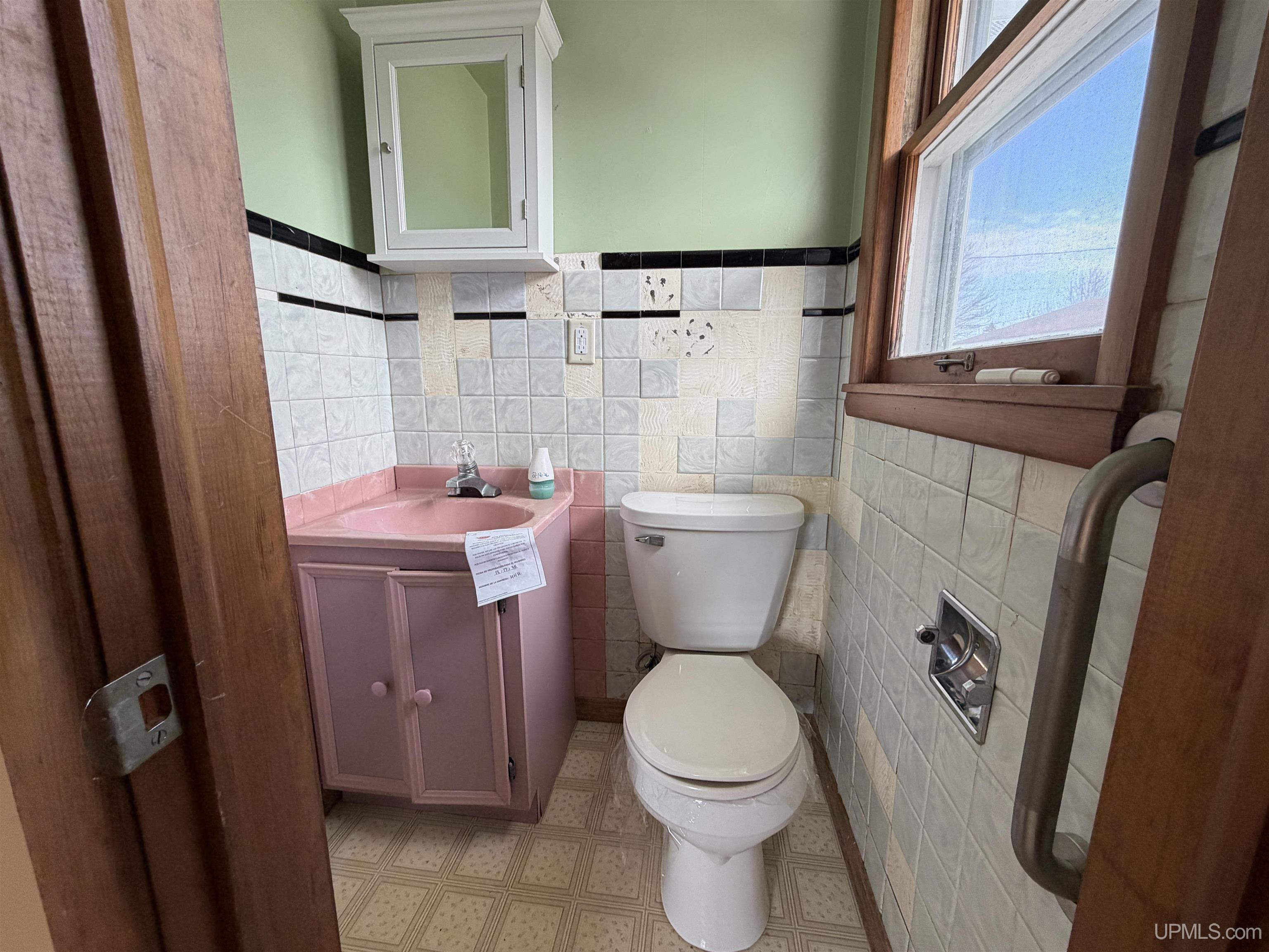 2100 14th Street, Menominee, MI, 49858