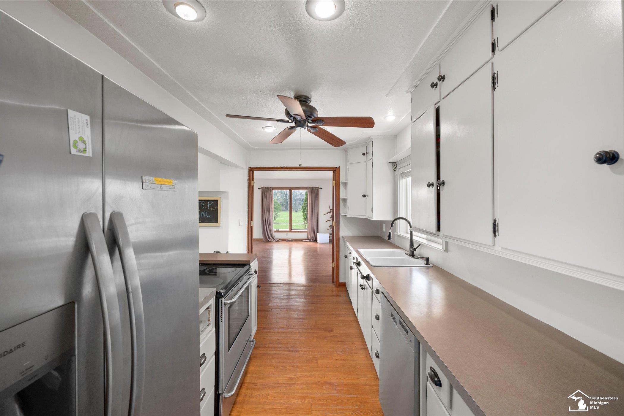 6925 Kirtwood Drive, Temperance, MI, 48182