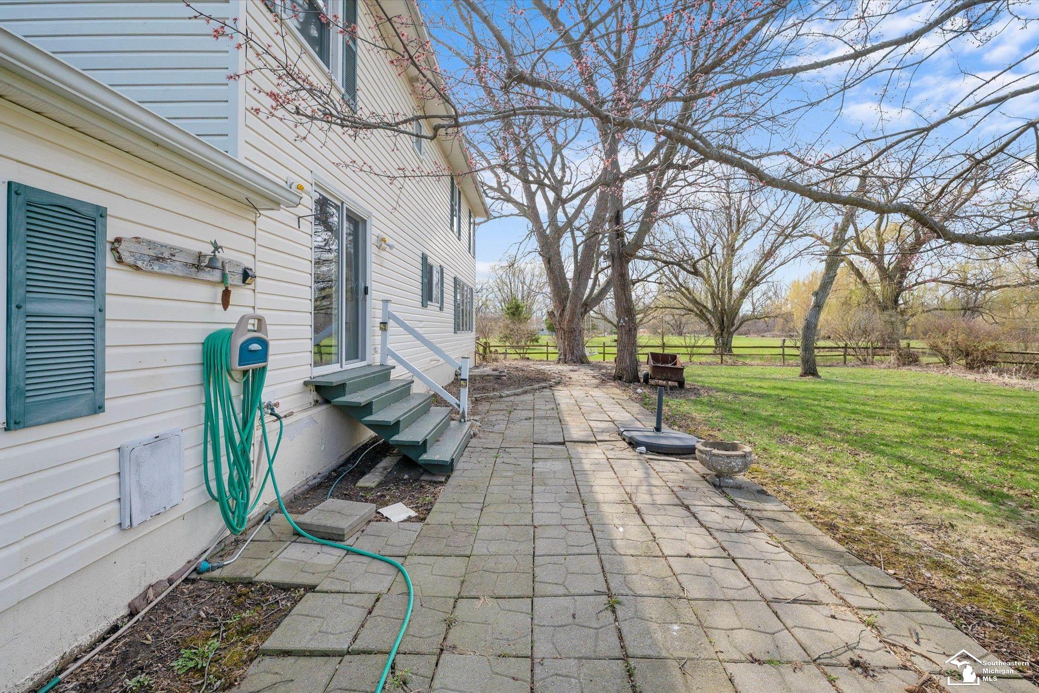 6925 Kirtwood Drive, Temperance, MI, 48182