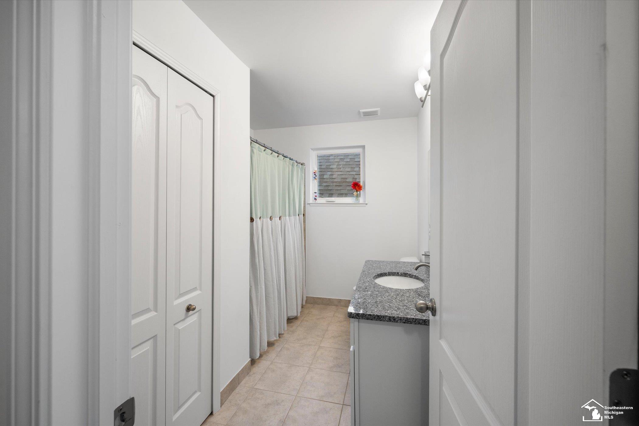 742 Forest Lane, Dundee, MI, 48131