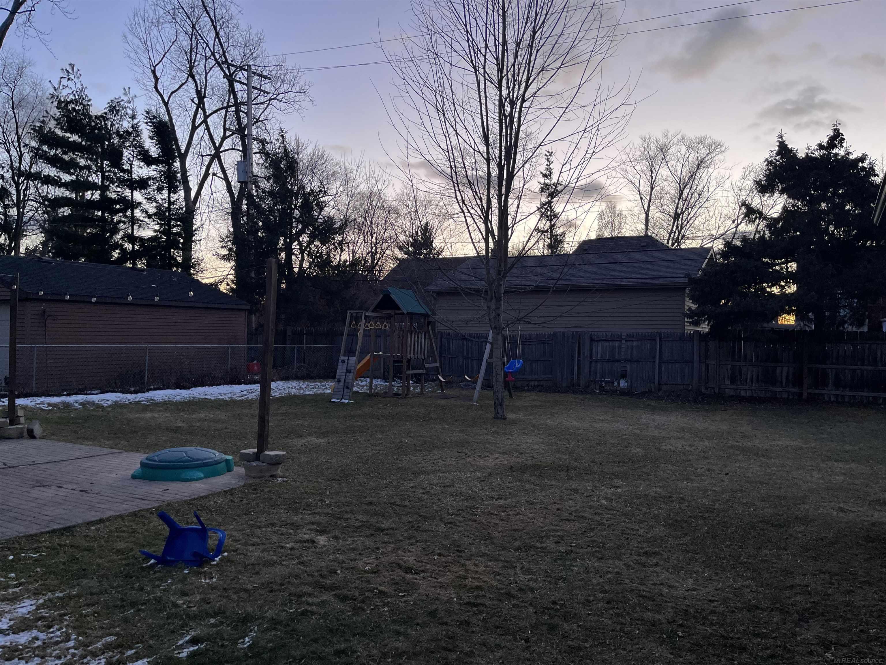 11325 Blackburn Street, Livonia, MI, 48150