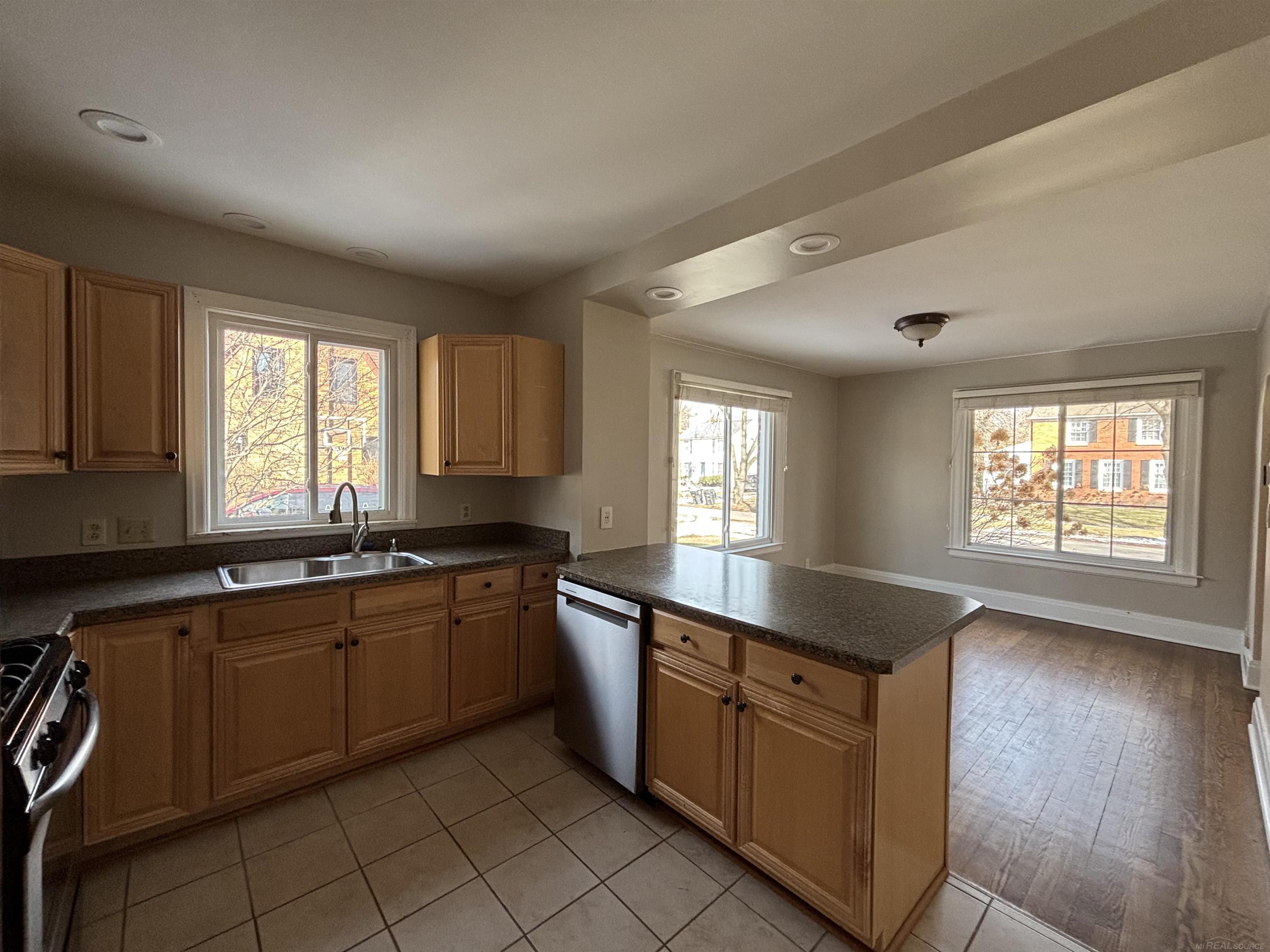 11325 Blackburn Street, Livonia, MI, 48150